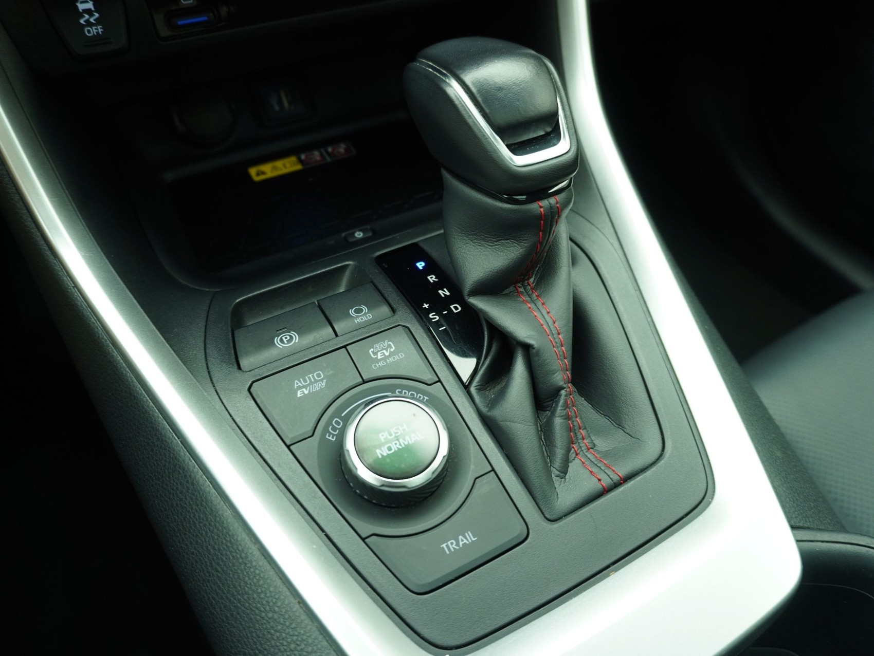 TOYOTA RAV4 2.5 Plug-In-Hybrid Platinum-image-19