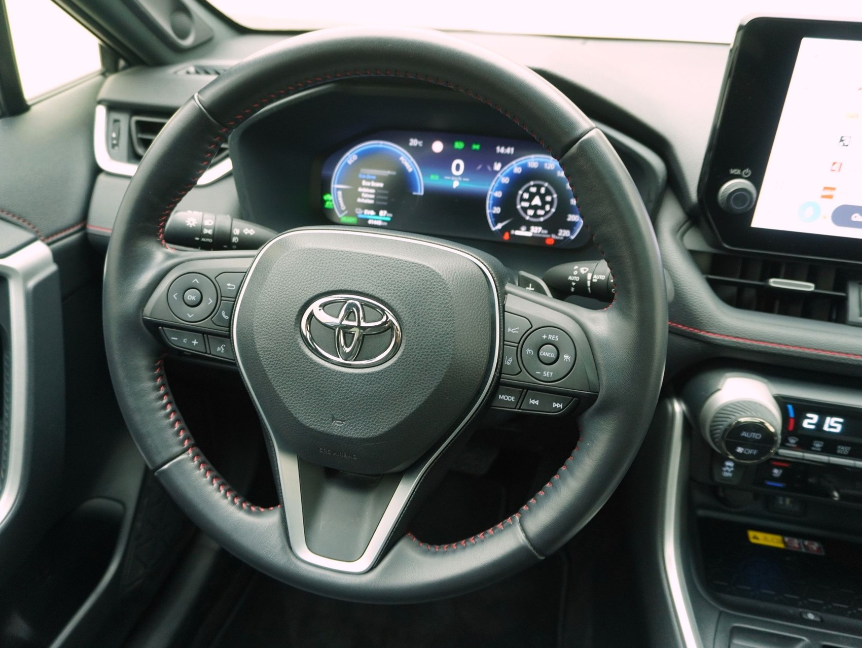 TOYOTA RAV4 2.5 Plug-In-Hybrid Platinum-image-11