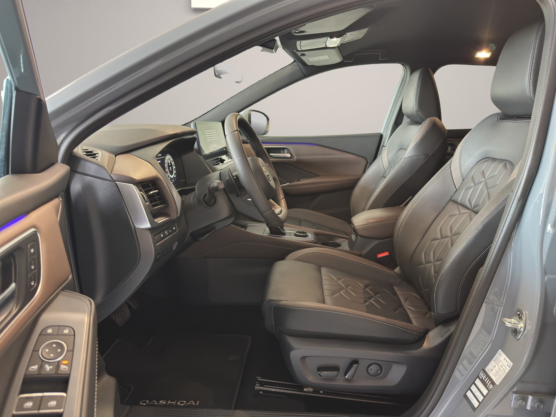 NISSAN Qashqai 1.3 DIG-T MHEV Tekna+ Xtronic 4x4-image-8