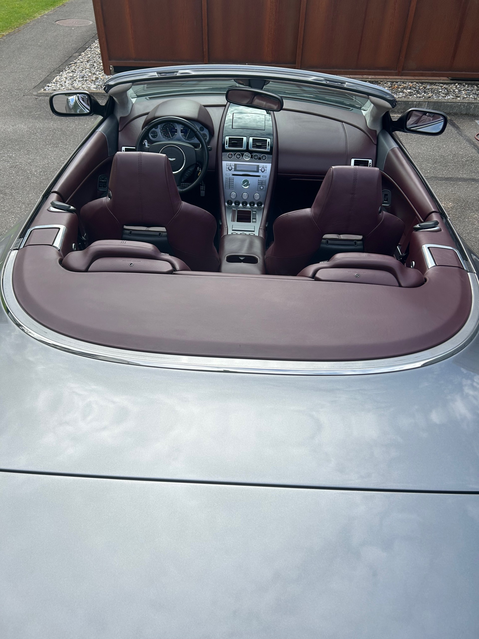 ASTON MARTIN 5.9 V12-image-3