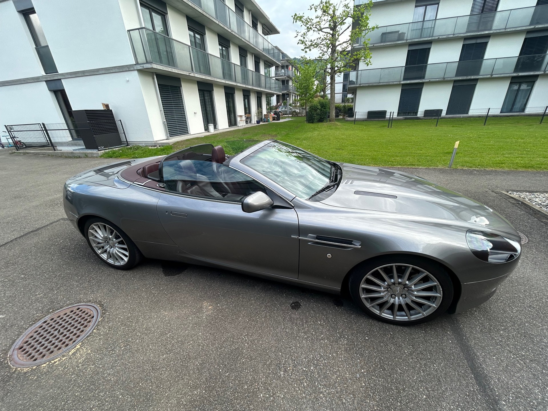 ASTON MARTIN 5.9 V12-image-2