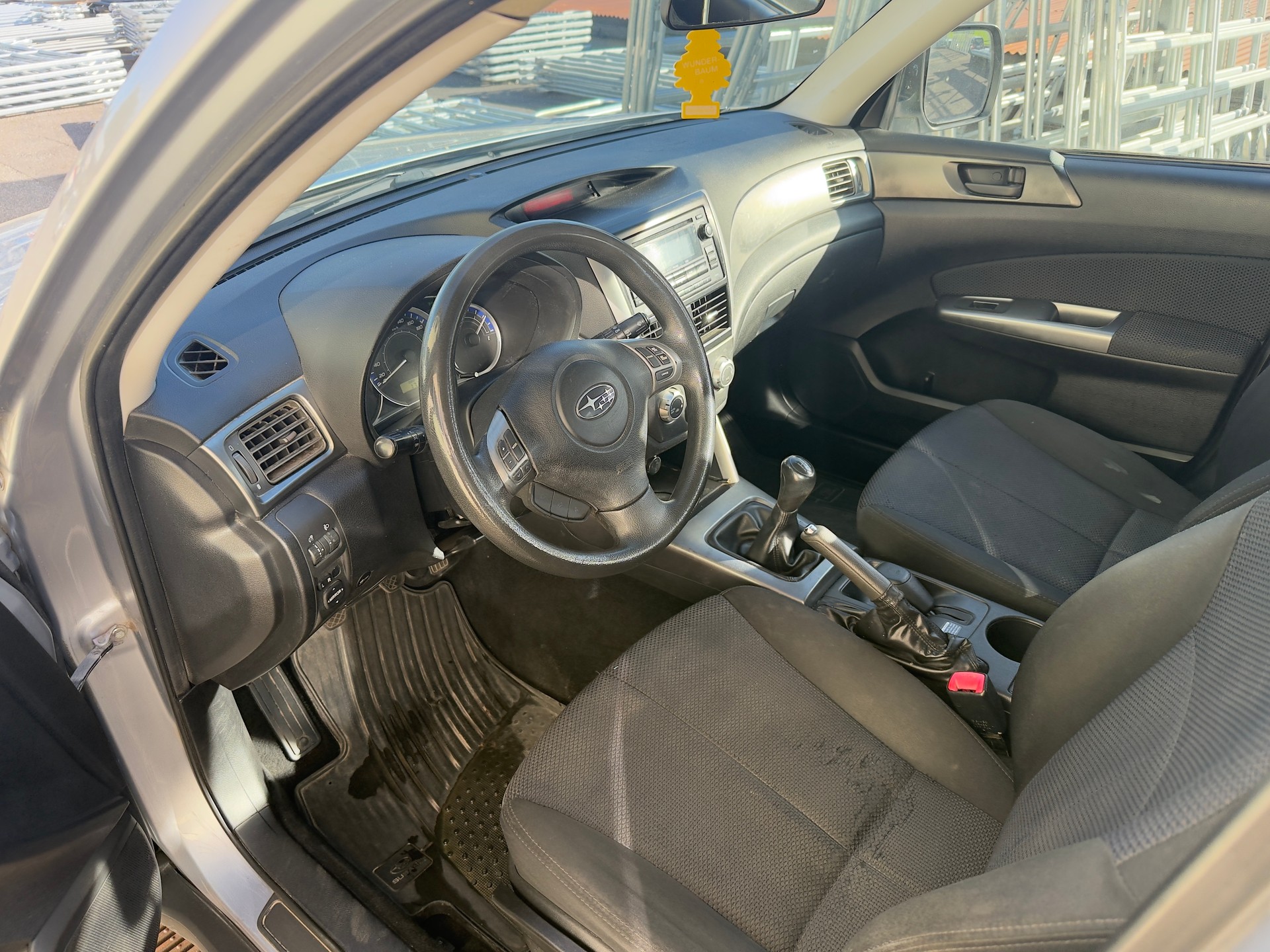 SUBARU Forester 2.0X Swiss-image-9