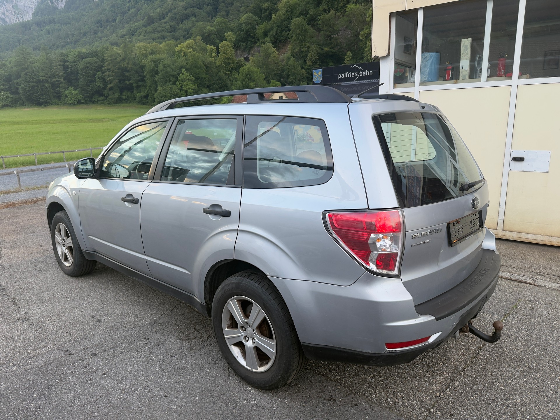 SUBARU Forester 2.0X Swiss-image-5