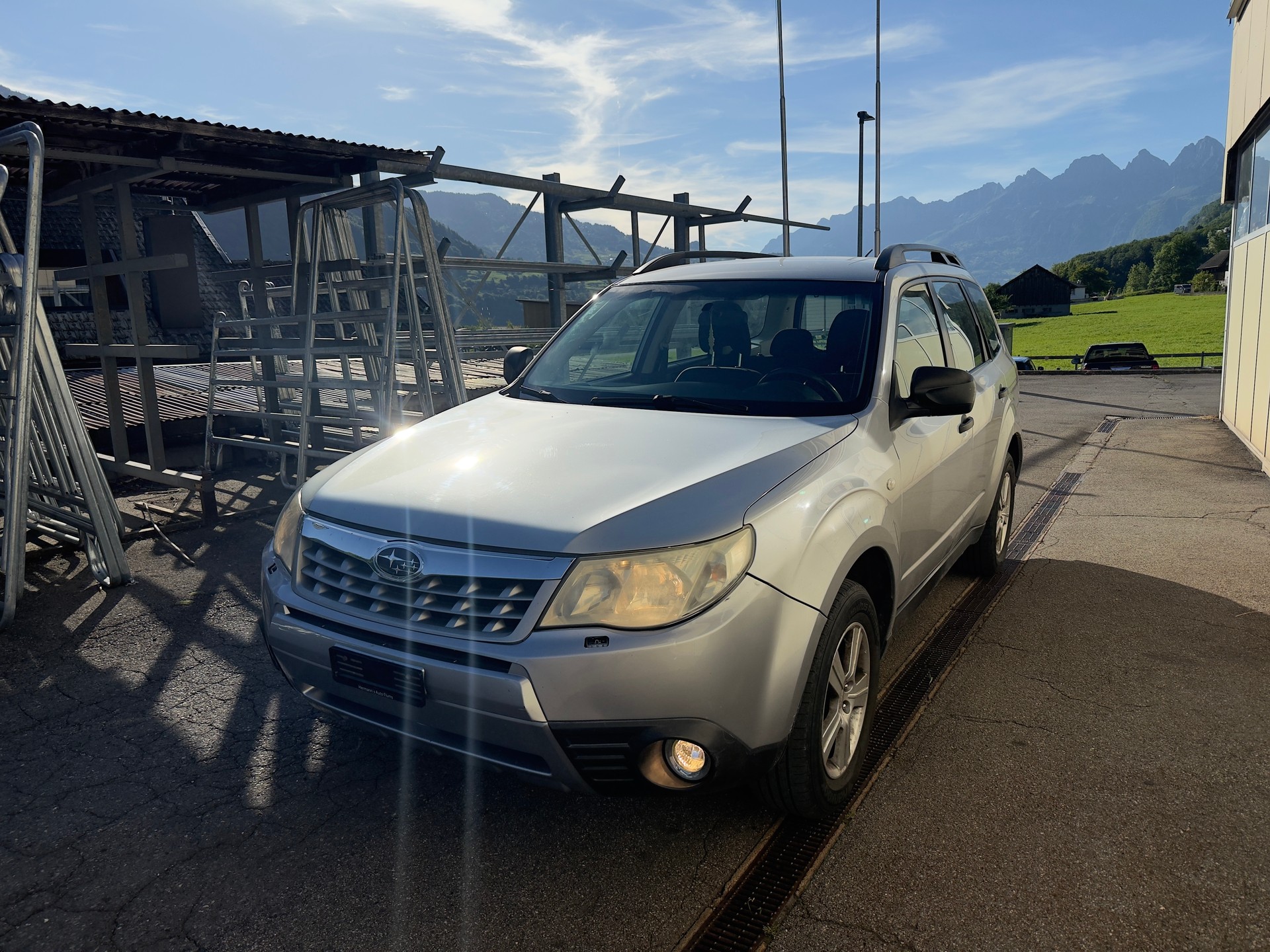SUBARU Forester 2.0X Swiss-image-1