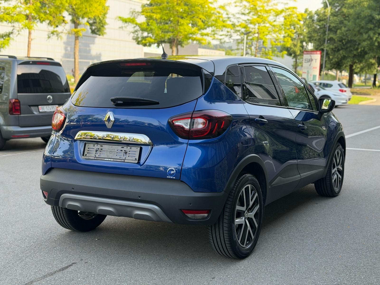 RENAULT Captur 1.3 T 16V S-Edition EDC-image-3