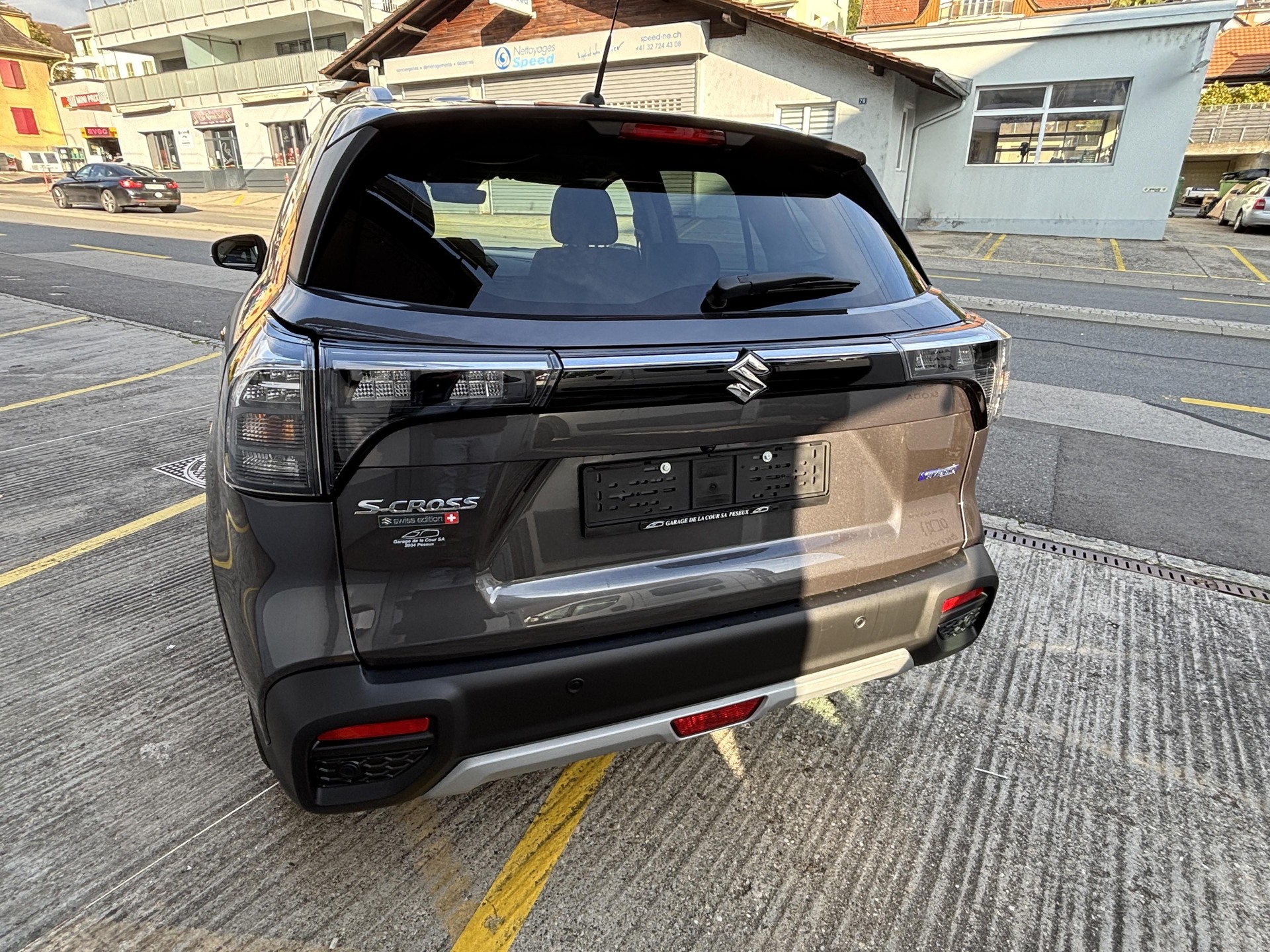 SUZUKI S-Cross 1.4 T Compact+ Hybrid 4x4-image-2