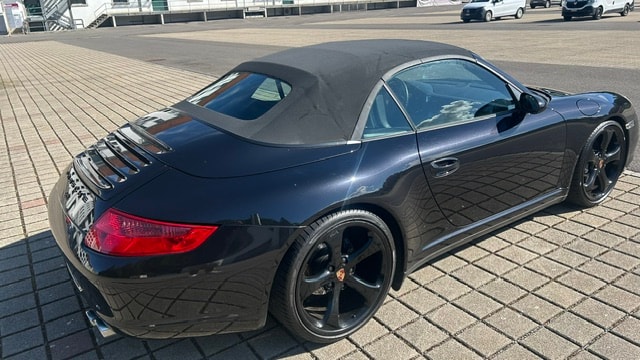 PORSCHE 3.6 Carrera 4-image-9