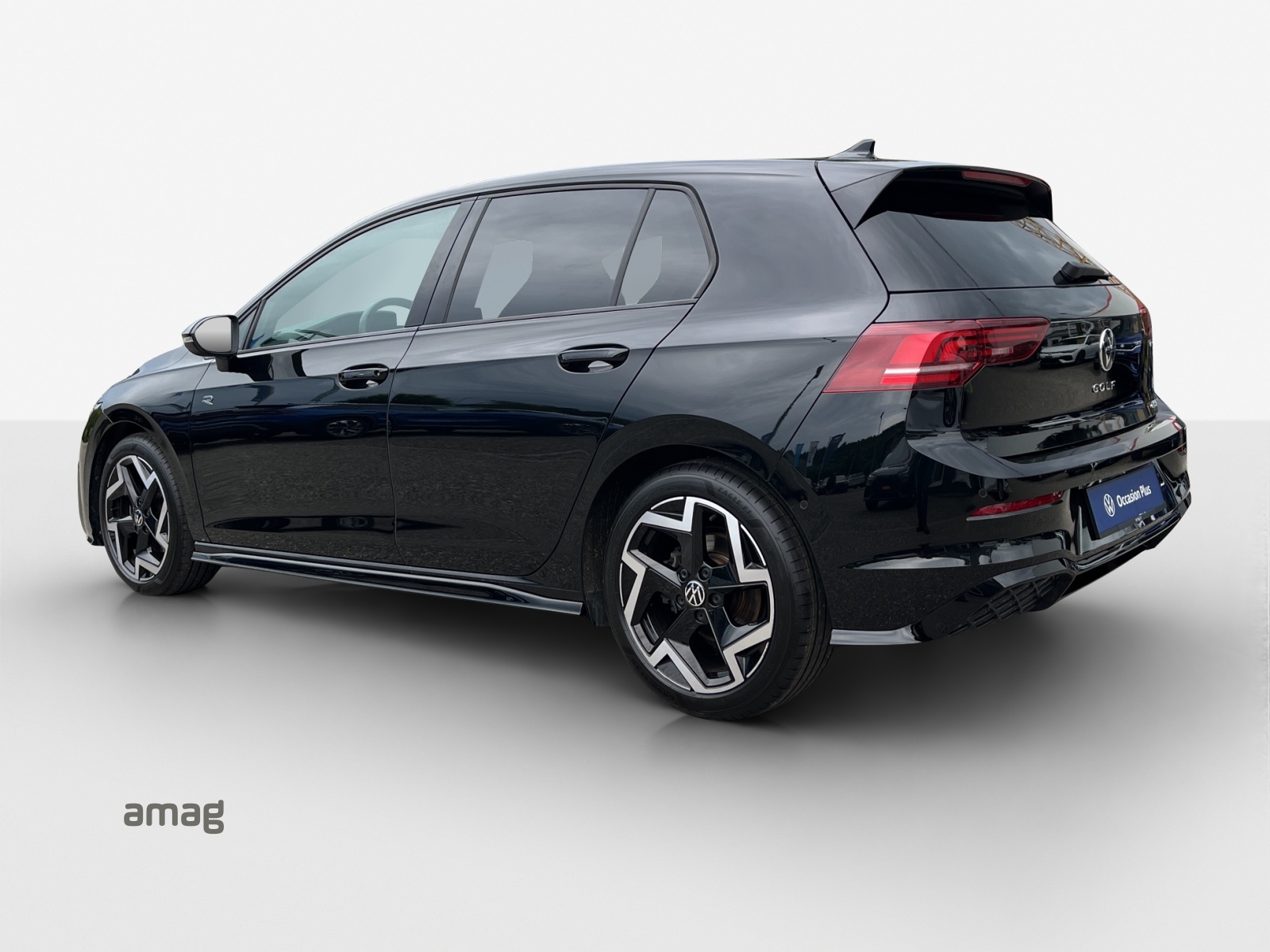 VW Golf 1.5 e TSI mHEV R-Line DSG-image-2