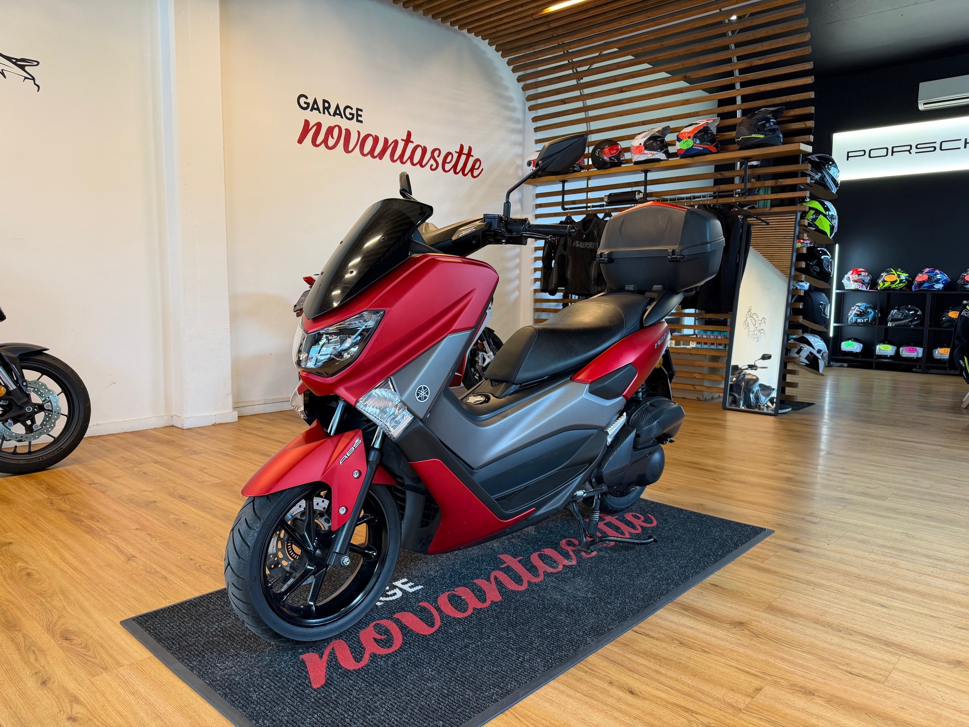 YAMAHA N-Max GPD 125A ABS