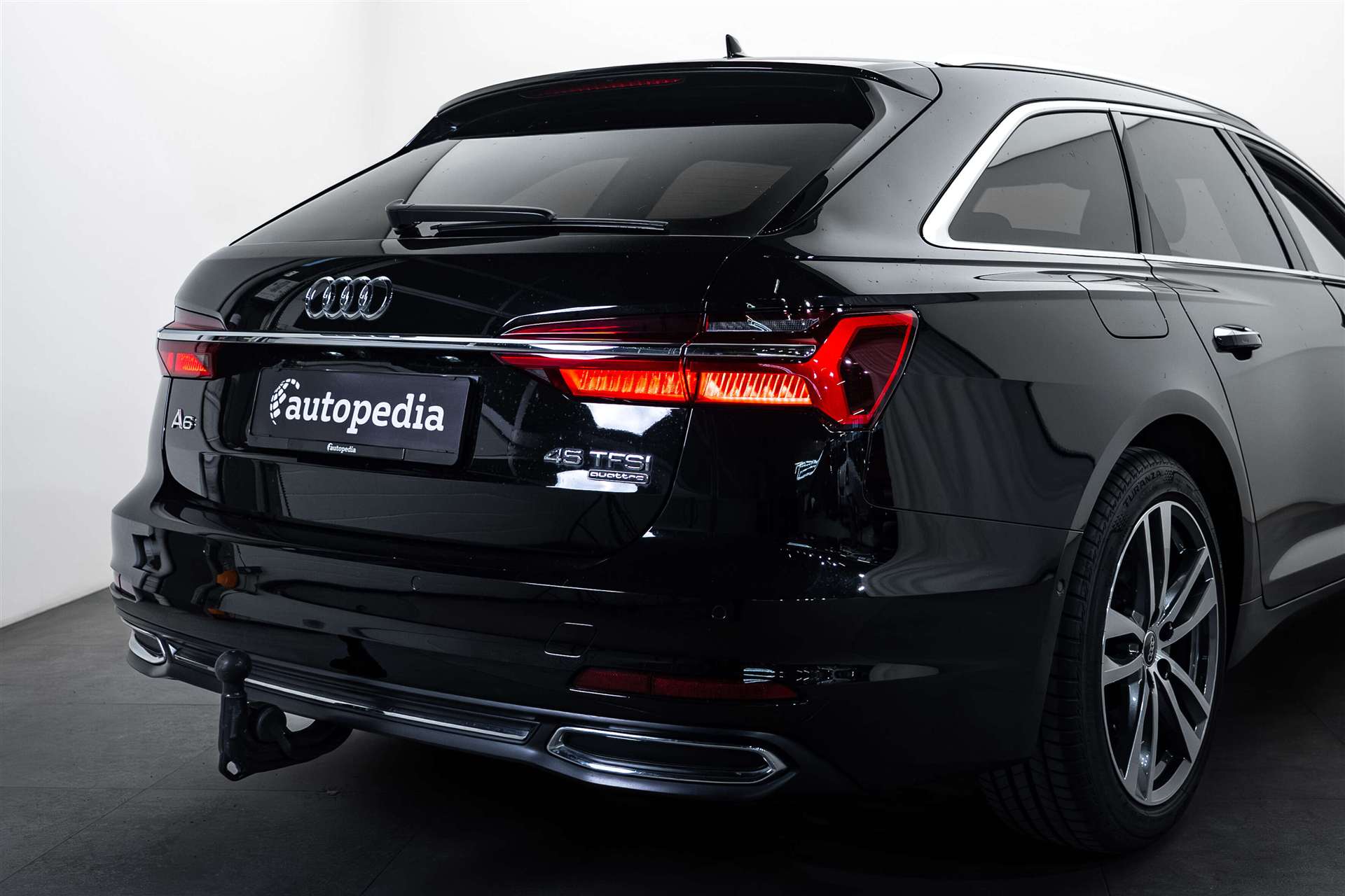 AUDI A6 Avant 45 TFSI S line S-tronic quattro-image-3