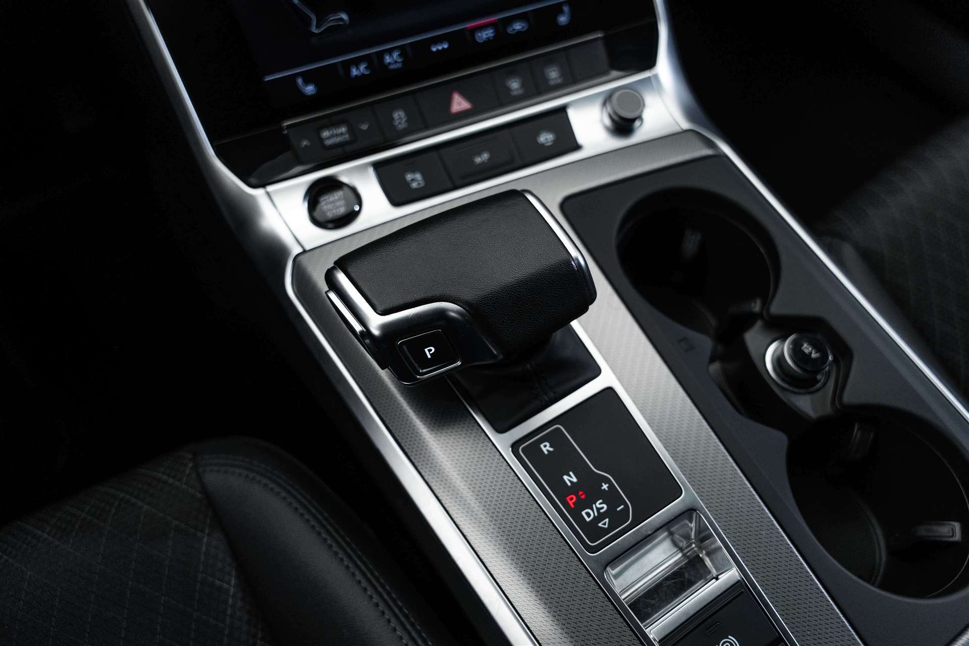 AUDI A6 Avant 45 TFSI S line S-tronic quattro-image-31
