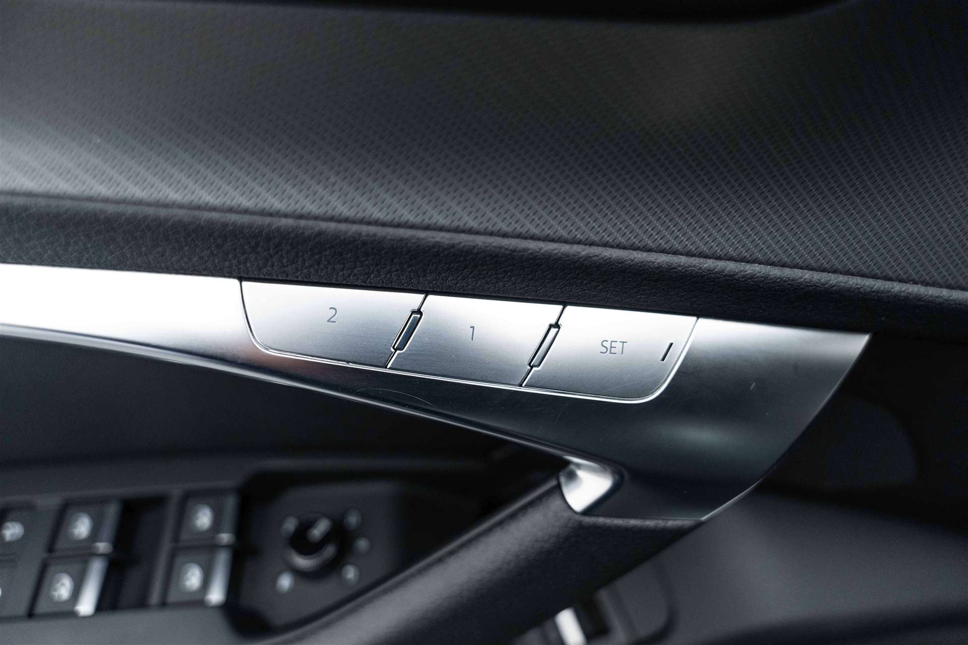 AUDI A6 Avant 45 TFSI S line S-tronic quattro-image-17