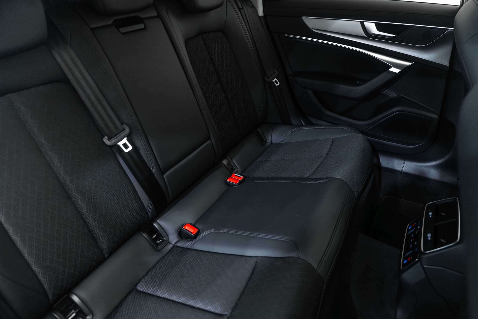AUDI A6 Avant 45 TFSI S line S-tronic quattro-image-16