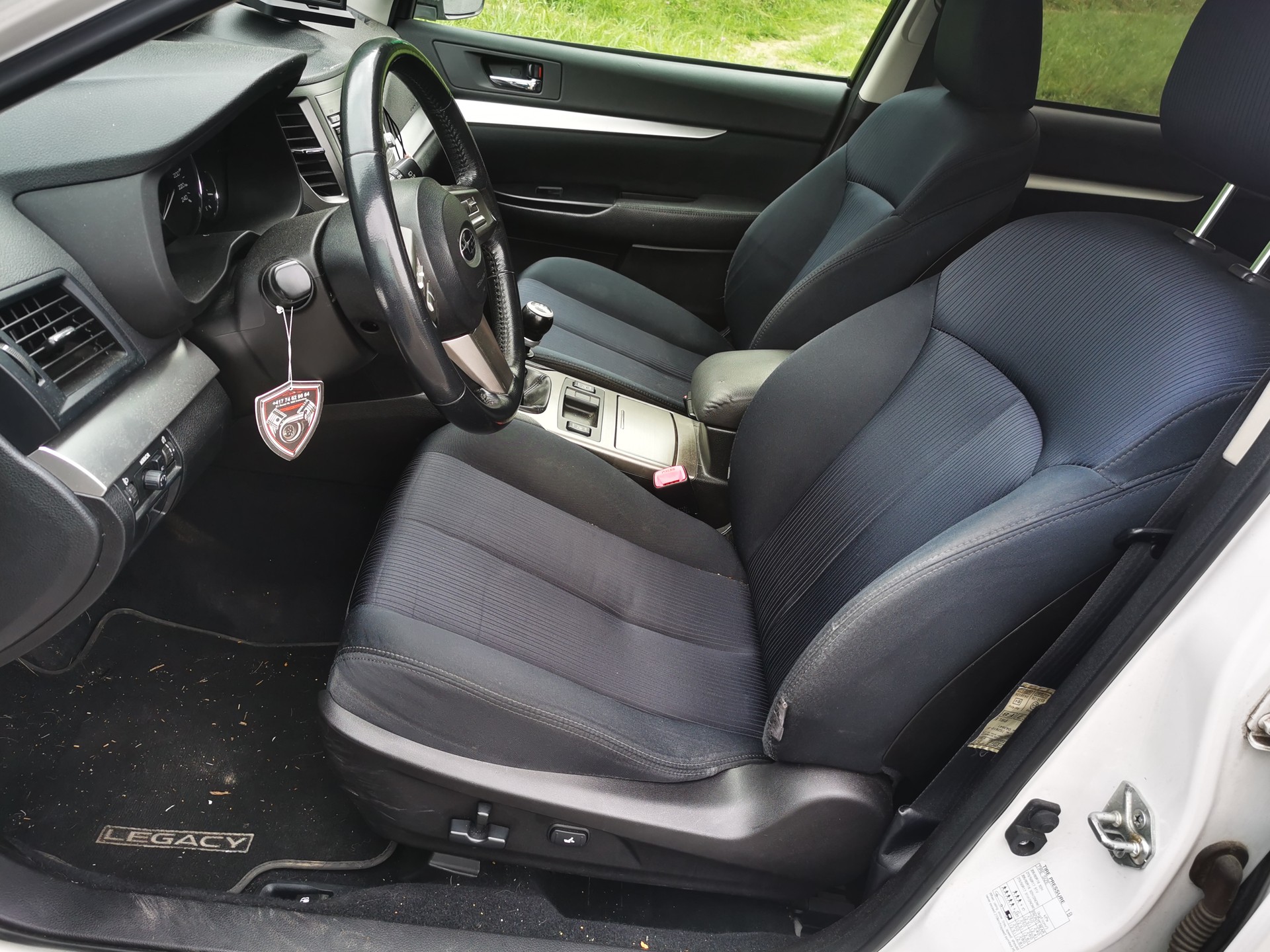 SUBARU Legacy 2.0D Swiss Special AWD-image-10