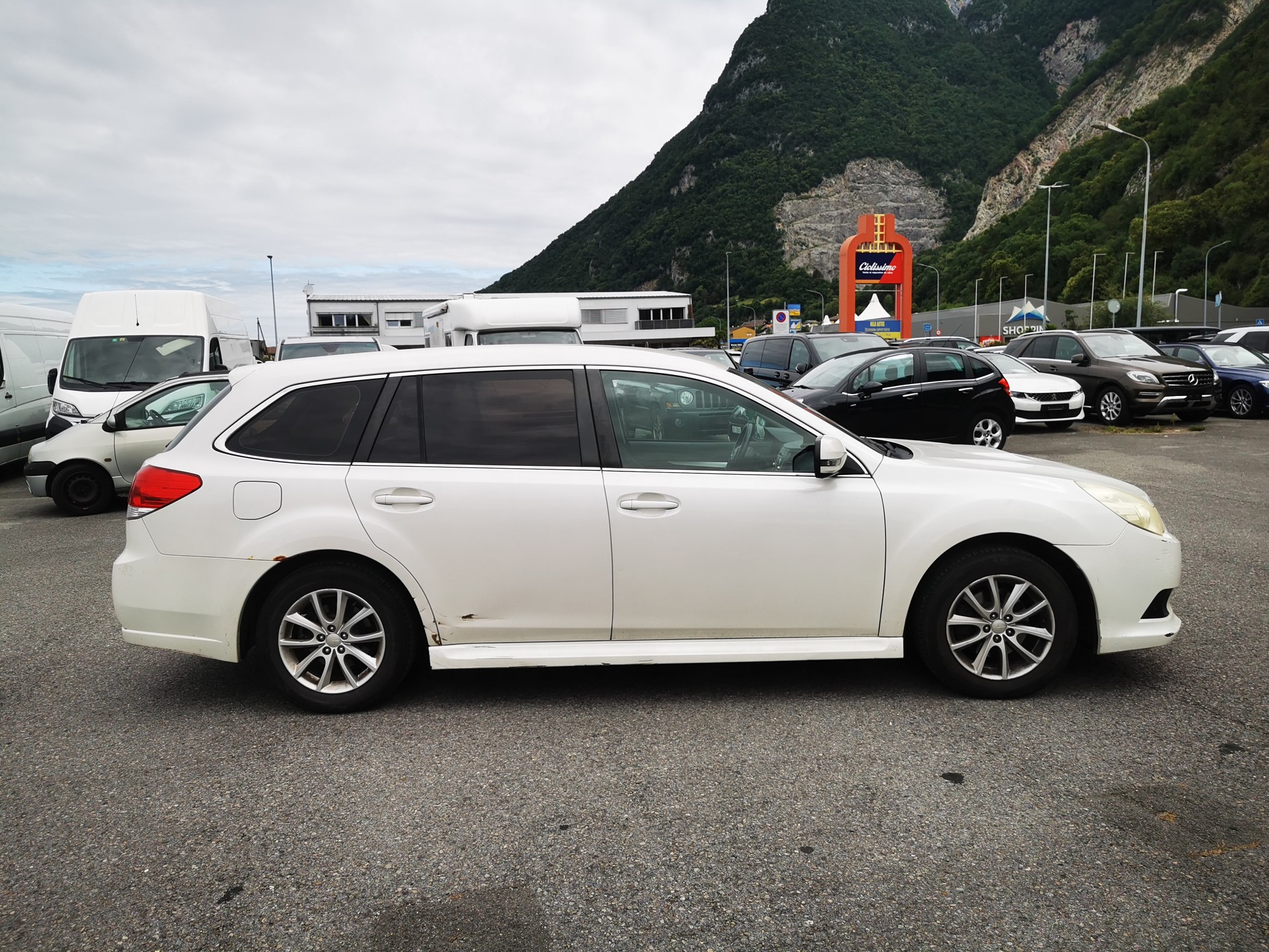 SUBARU Legacy 2.0D Swiss Special AWD-image-0