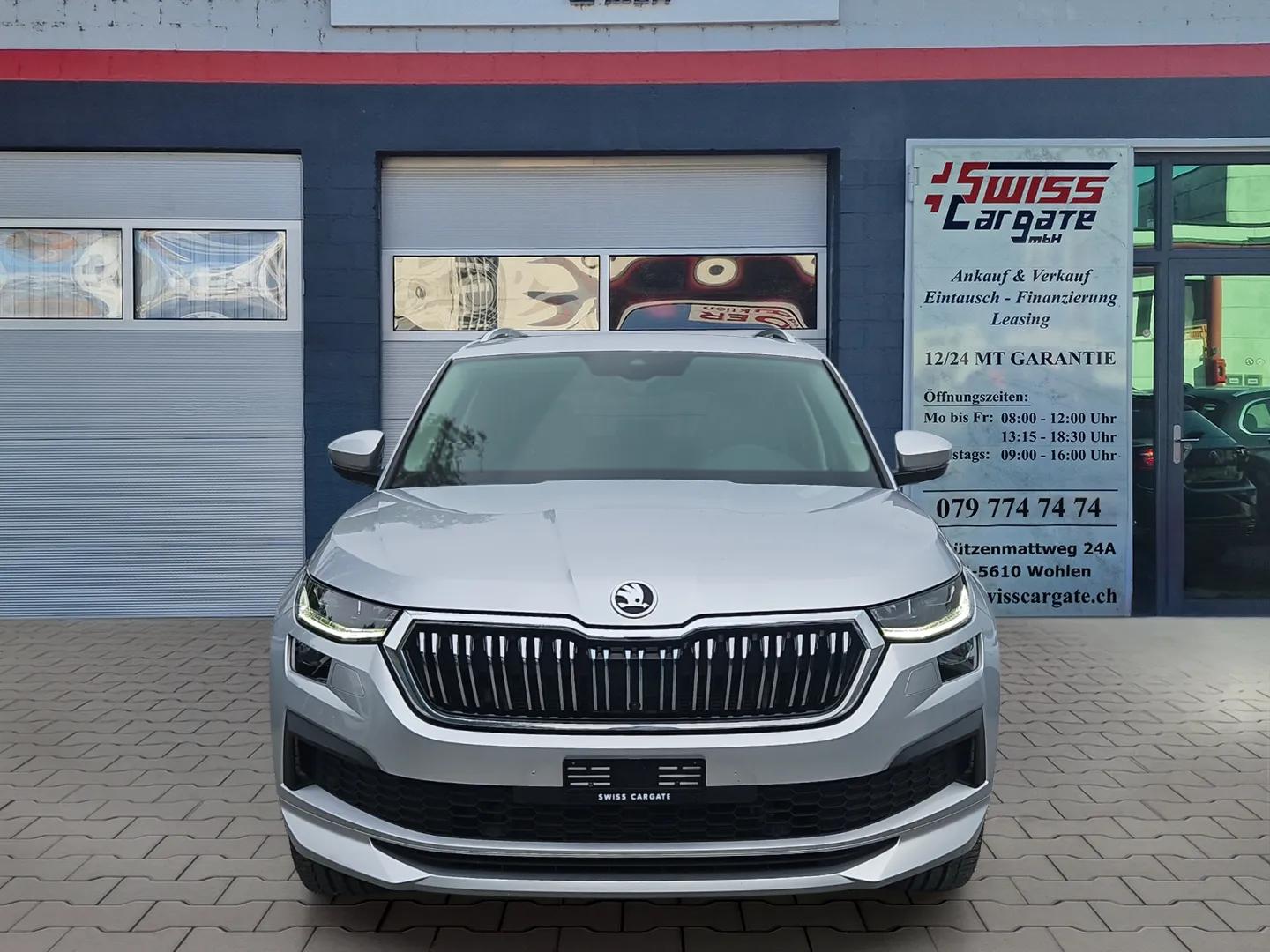 SKODA Kodiaq 2.0 TDI CR L&K 4x4 DSG 200PS 7 Plätze mit AHK & Standheizung + Panoramadach-showroom-element-1