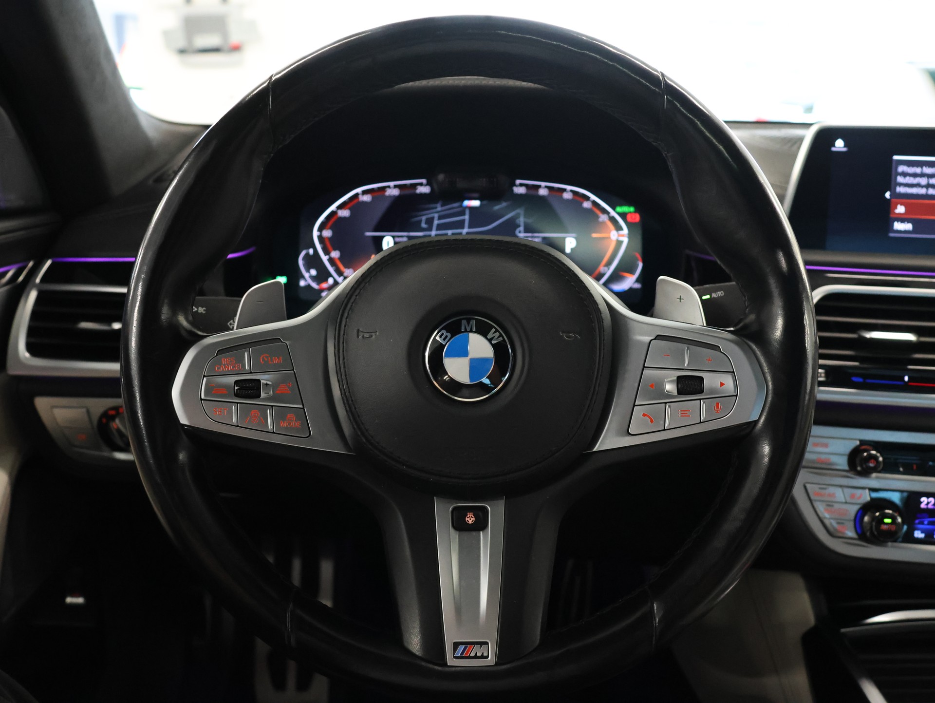 BMW 750i xDrive M Sport Steptronic *360 Kamera* *Bowers & Wilkings* *Panoramadach*-image-17