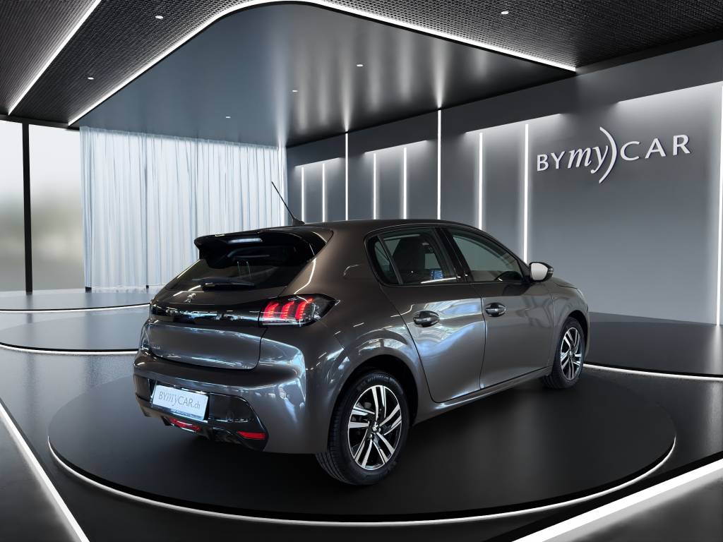 PEUGEOT 208 1.2 PureTech Allure EAT8-image-4