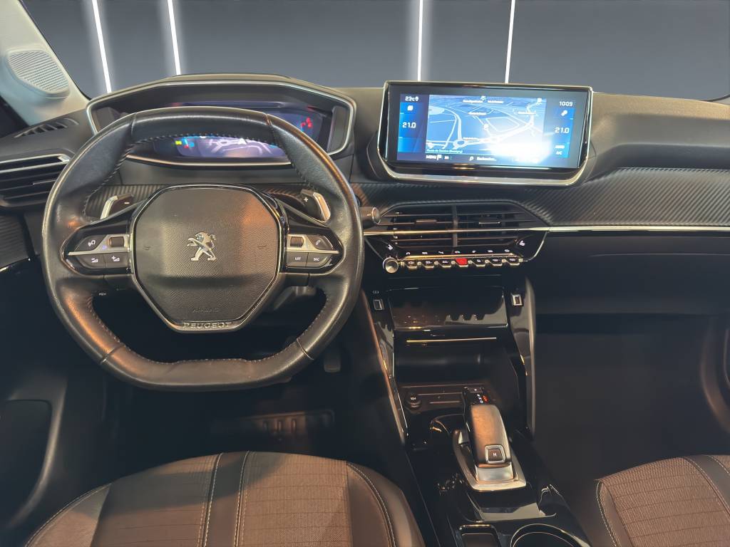 PEUGEOT 208 1.2 PureTech Allure EAT8-image-5