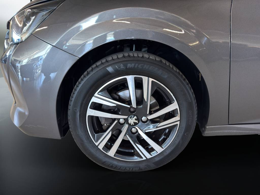 PEUGEOT 208 1.2 PureTech Allure EAT8-image-15