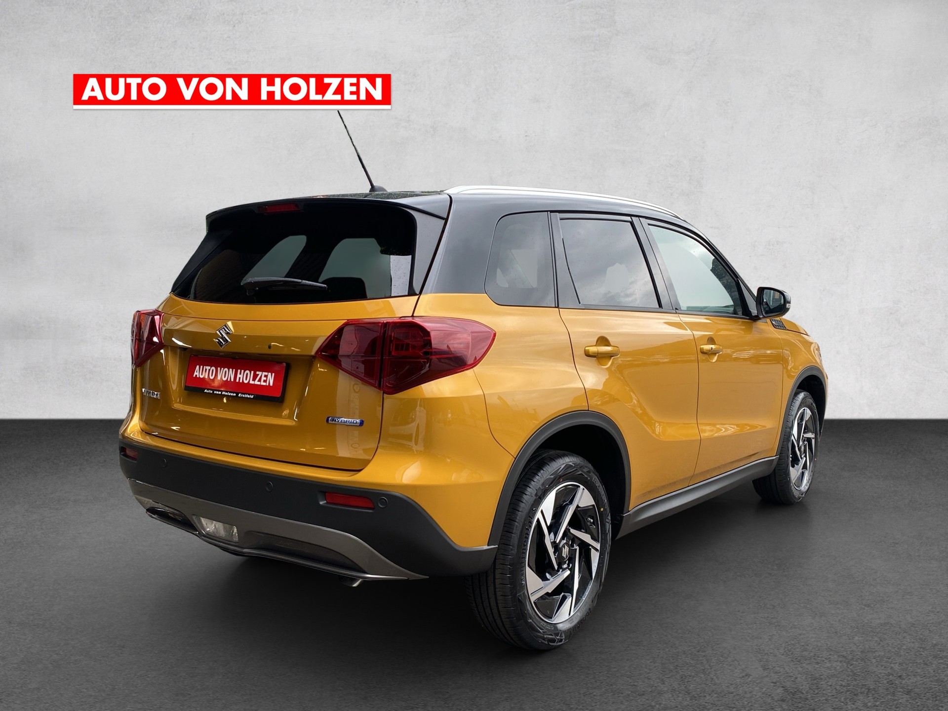 SUZUKI Vitara 1.4 Boosterjet Compact Top 4x4 Hybrid Automatic-image-3