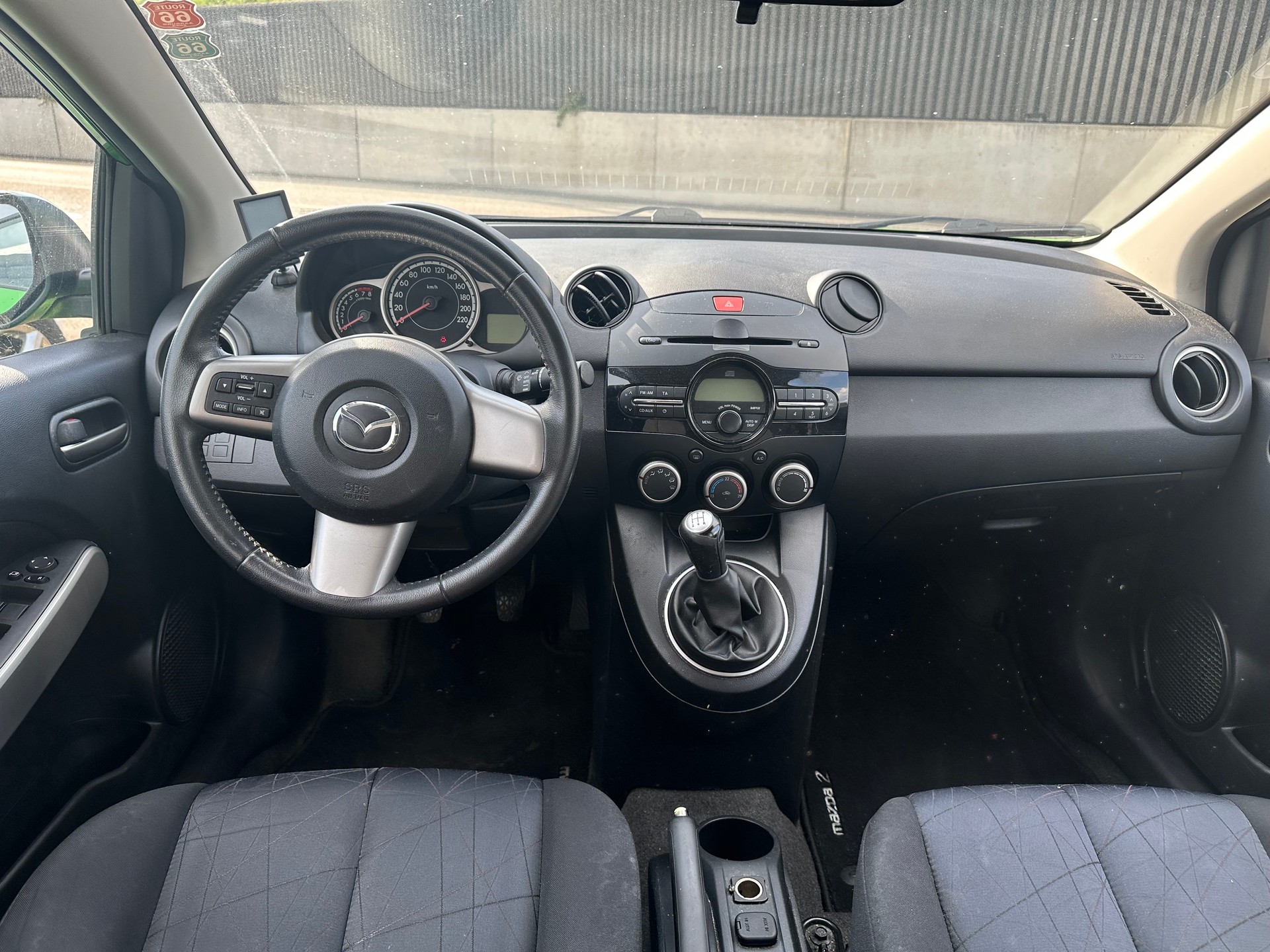 MAZDA 2 1.3i 16V Motion-image-5