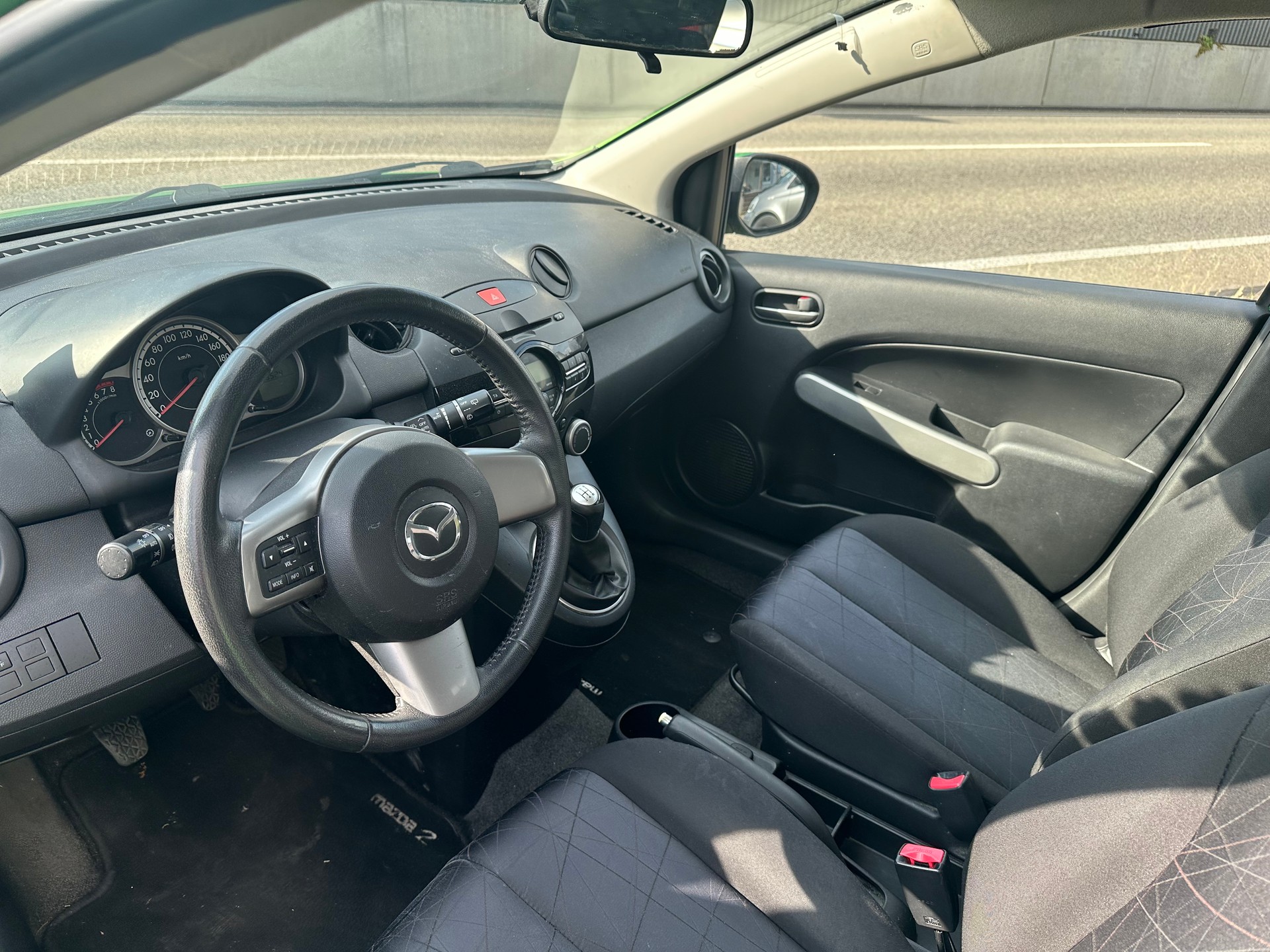 MAZDA 2 1.3i 16V Motion-image-6