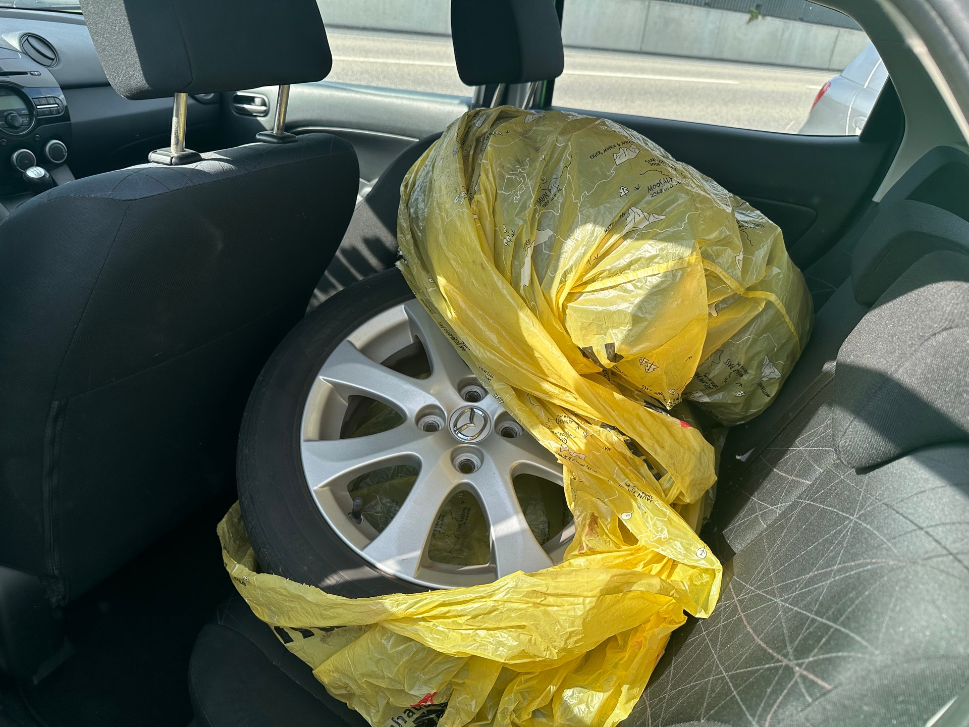 MAZDA 2 1.3i 16V Motion-image-4