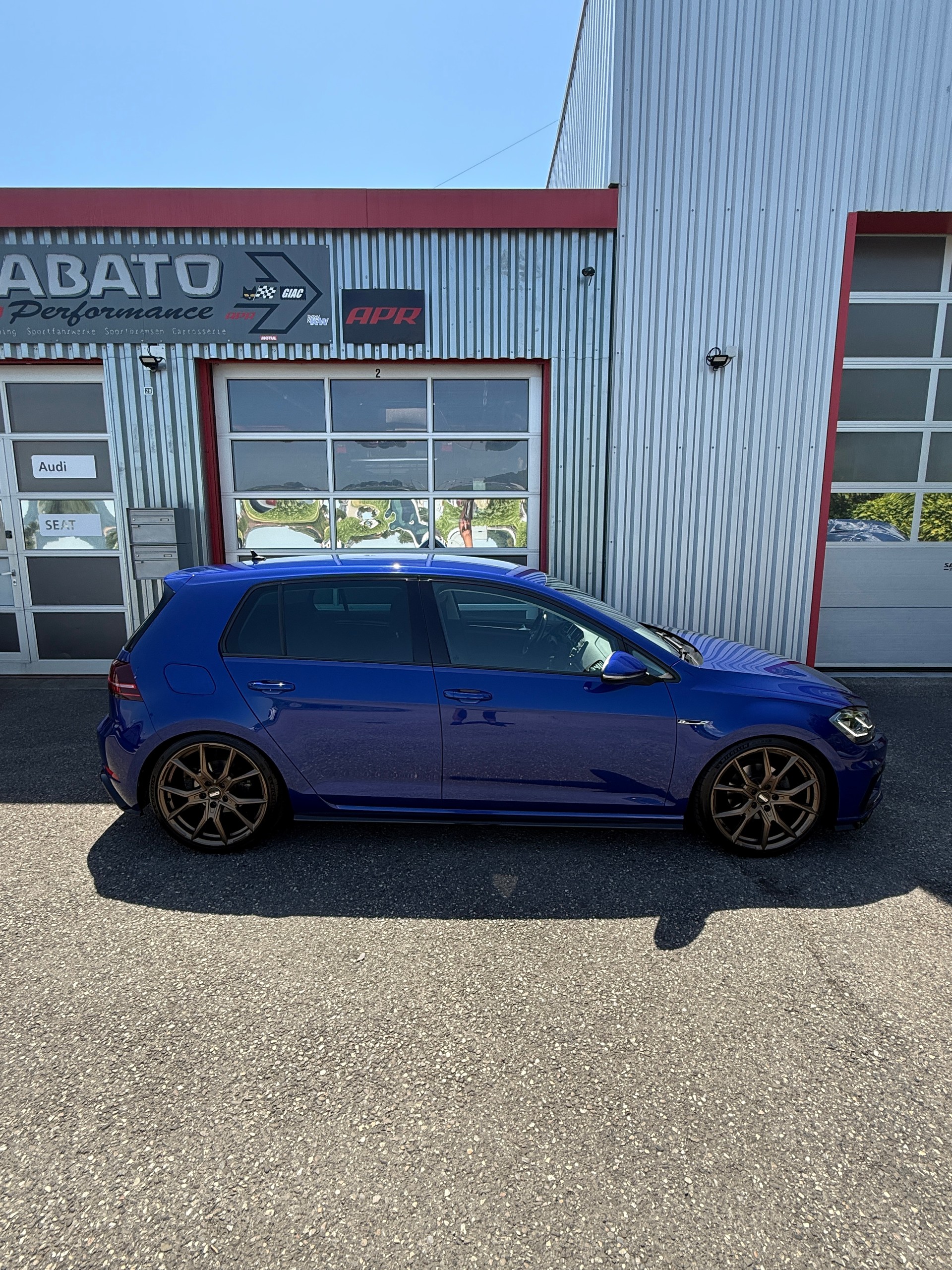 VW Golf 1.4 TSI Highline DSG R Line-image-0
