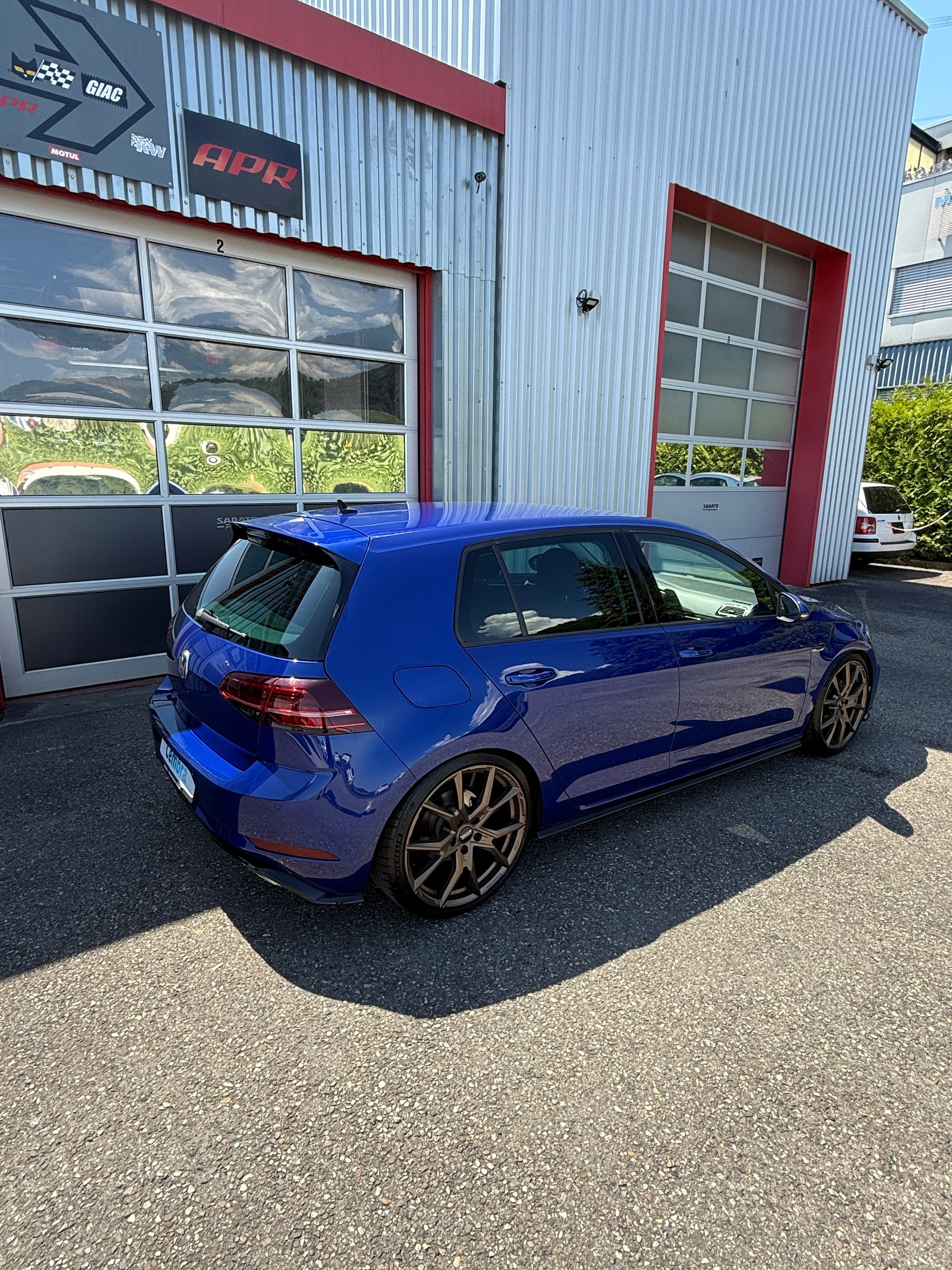 VW Golf 1.4 TSI Highline DSG R Line-image-4