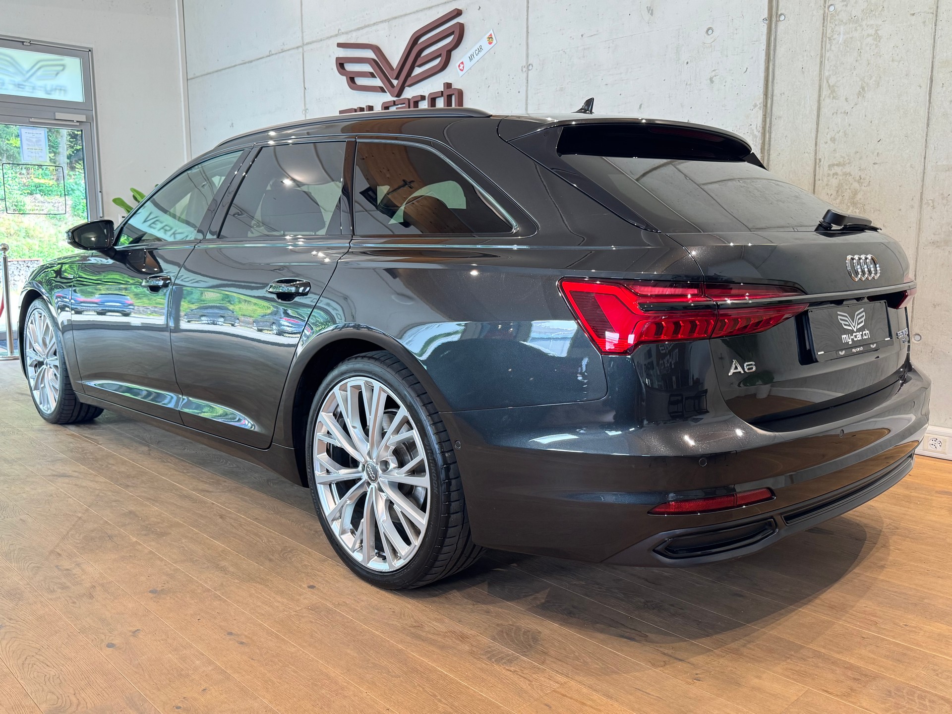 AUDI A6 Avant 55 TFSI S LINE Sport quattro S-tronic || NACHTSICHTASSISTENT || BANG & OLUFSEN || 360° || HEAD UP | PANORAMA | 21 ZOLL-image-6