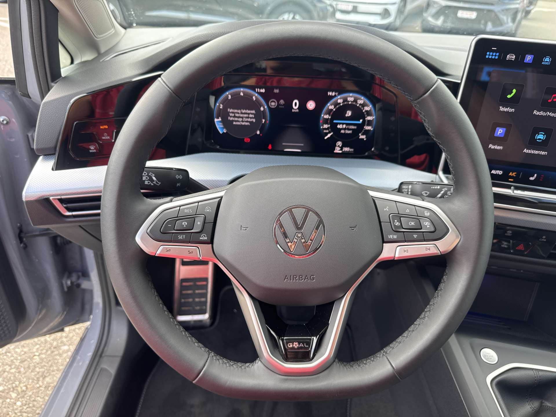 VW Golf Variant 1.5 eTSi mHEV Life GOAL-image-15