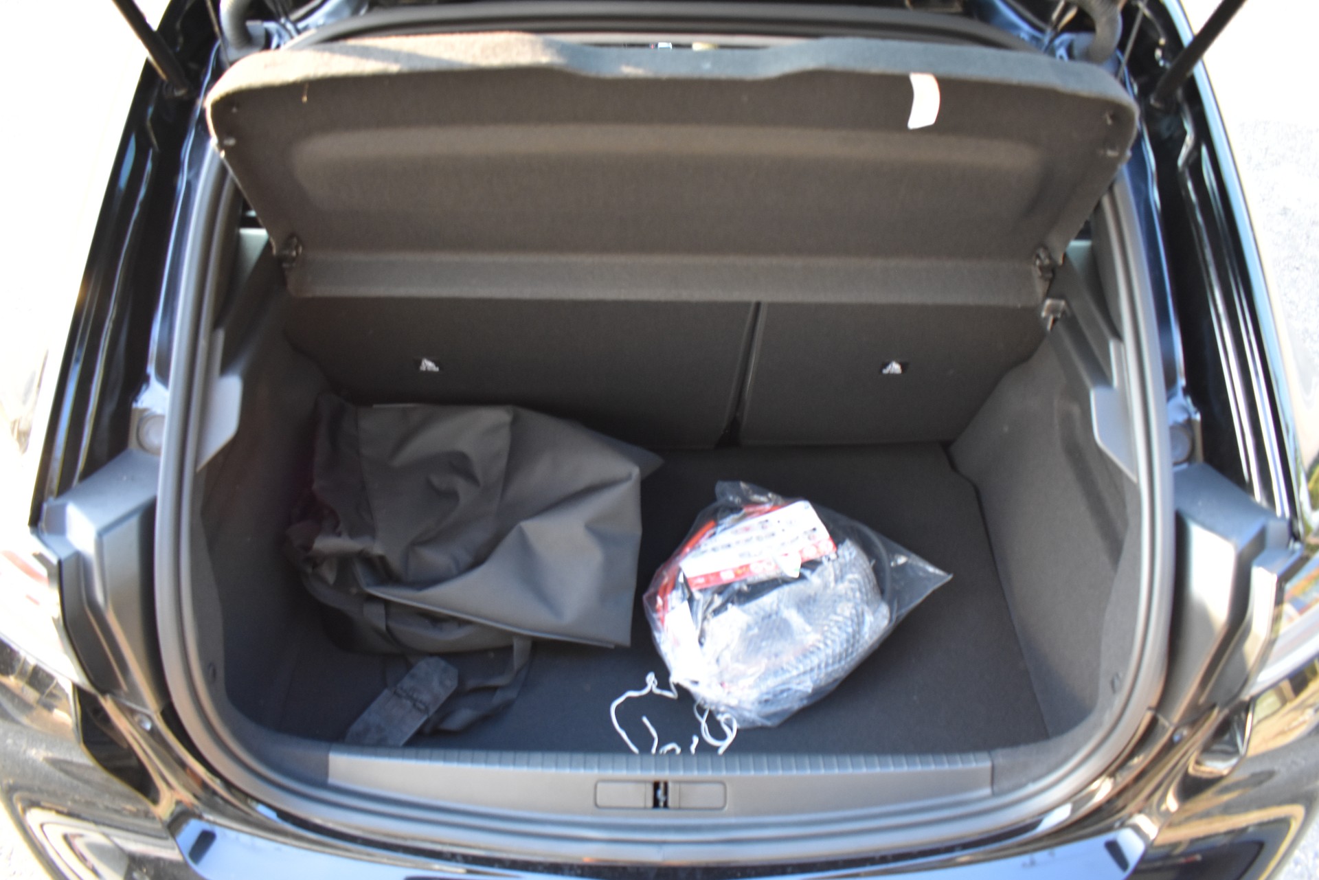 PEUGEOT 208 Elektrik 100 kW Style-image-7
