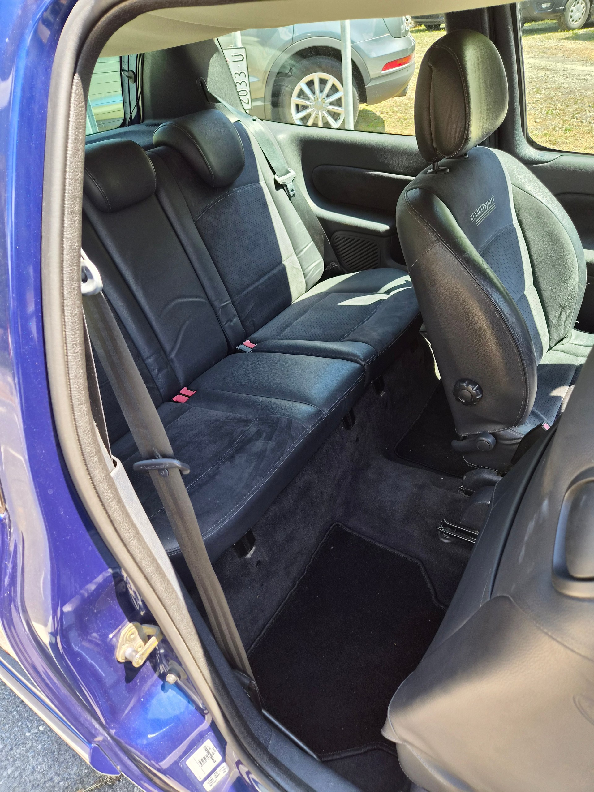 RENAULT Clio 2.0 16V Sport-image-7
