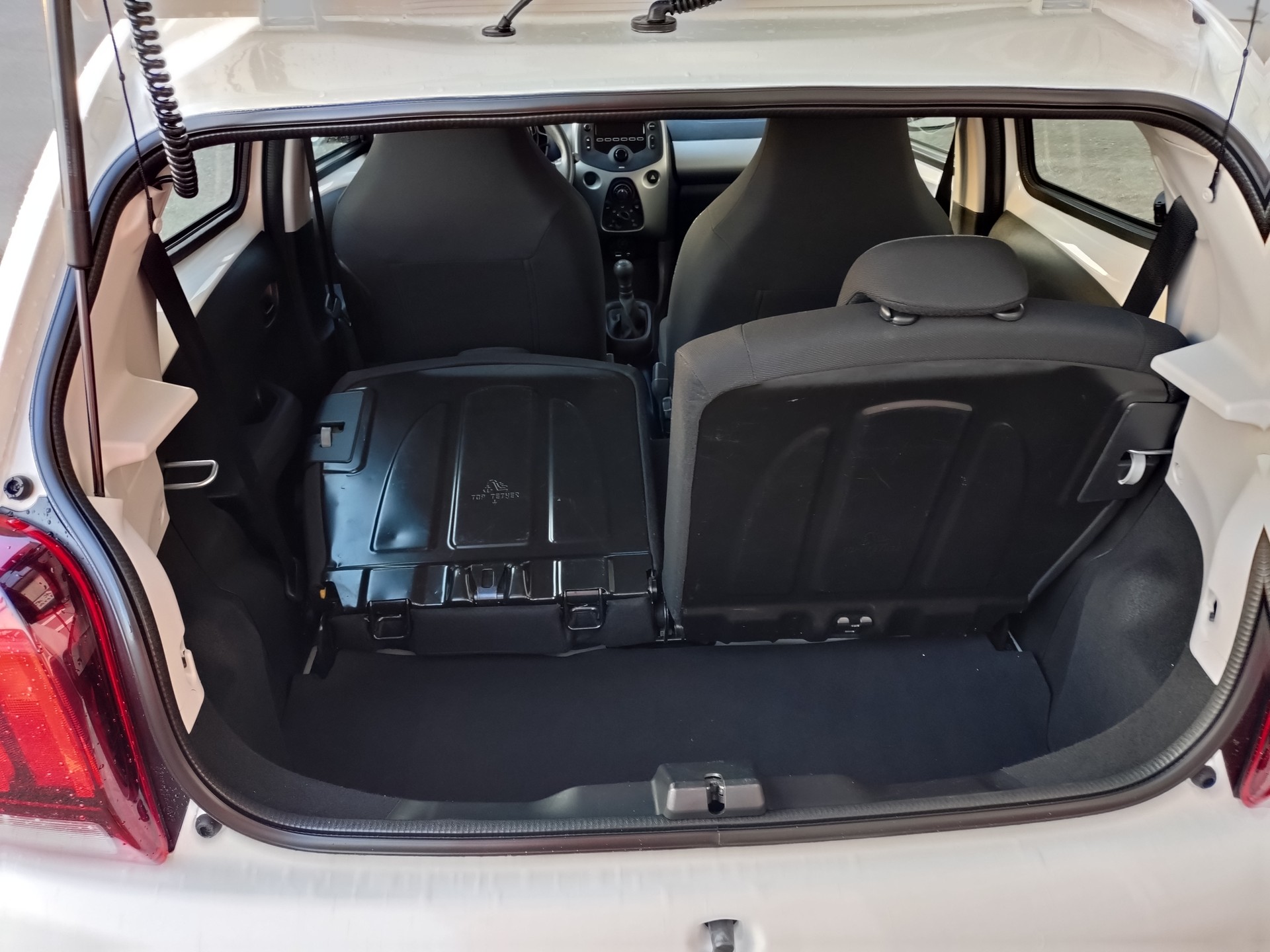 PEUGEOT 108 1.0 VTi Active-image-12
