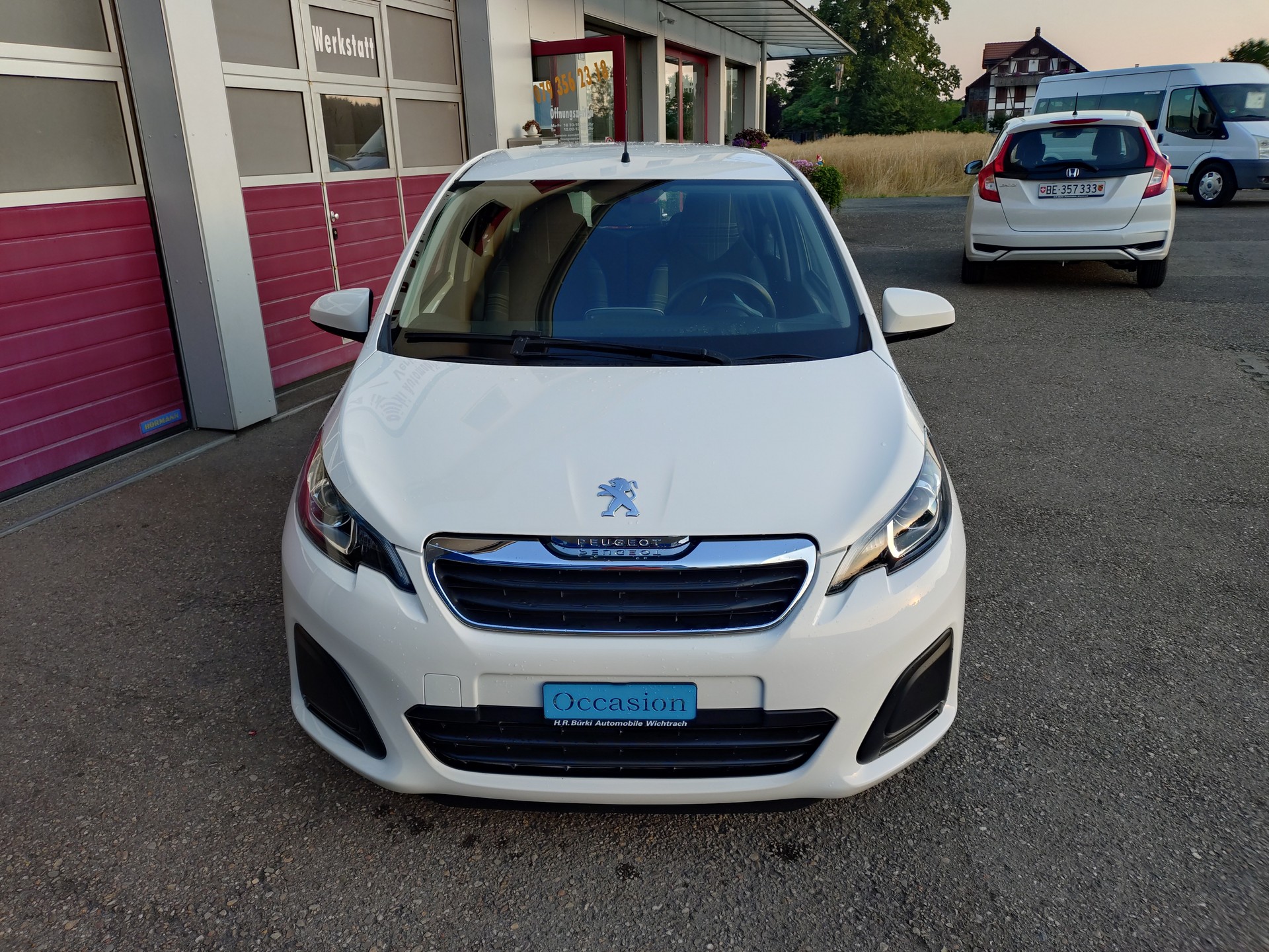 PEUGEOT 108 1.0 VTi Active-image-2