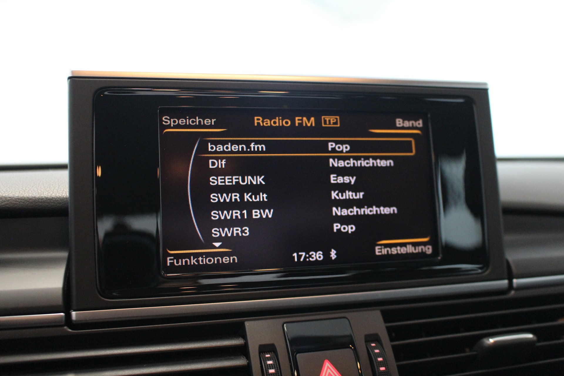 AUDI A6 2.0 TDI-image-14