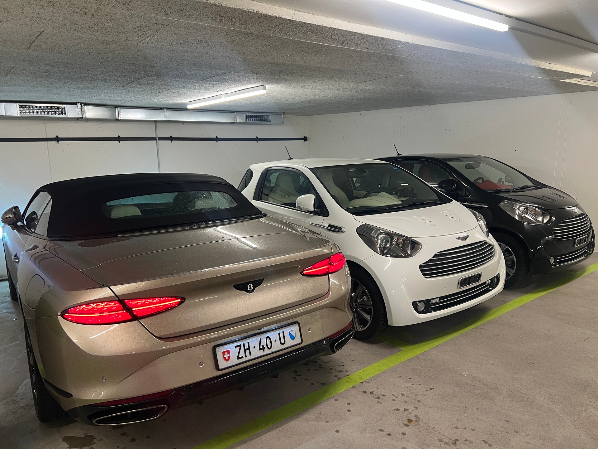 BENTLEY Continental GTC 4.0 V8 Cabriolet PHEV Mulliner-image-13