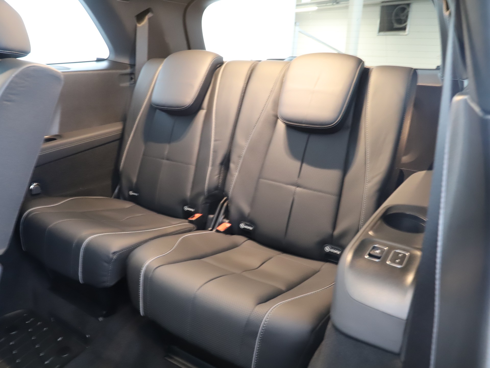 MERCEDES-BENZ GLS 450 d 4M 9G-Tronic-image-12