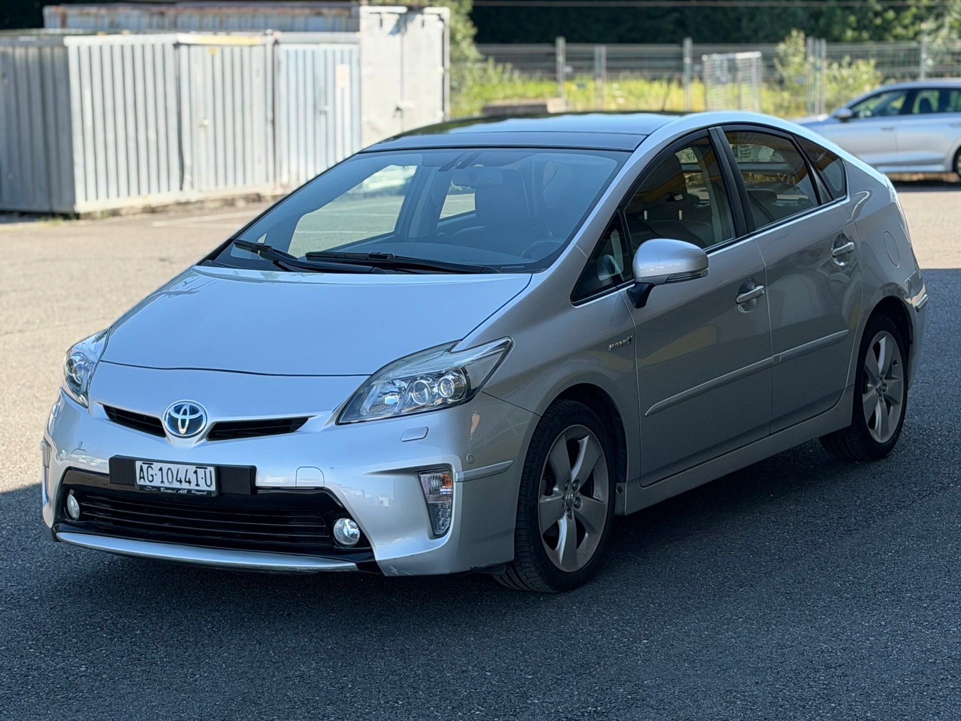 TOYOTA Prius 1.8 16V HSD Sol Premium-image-3