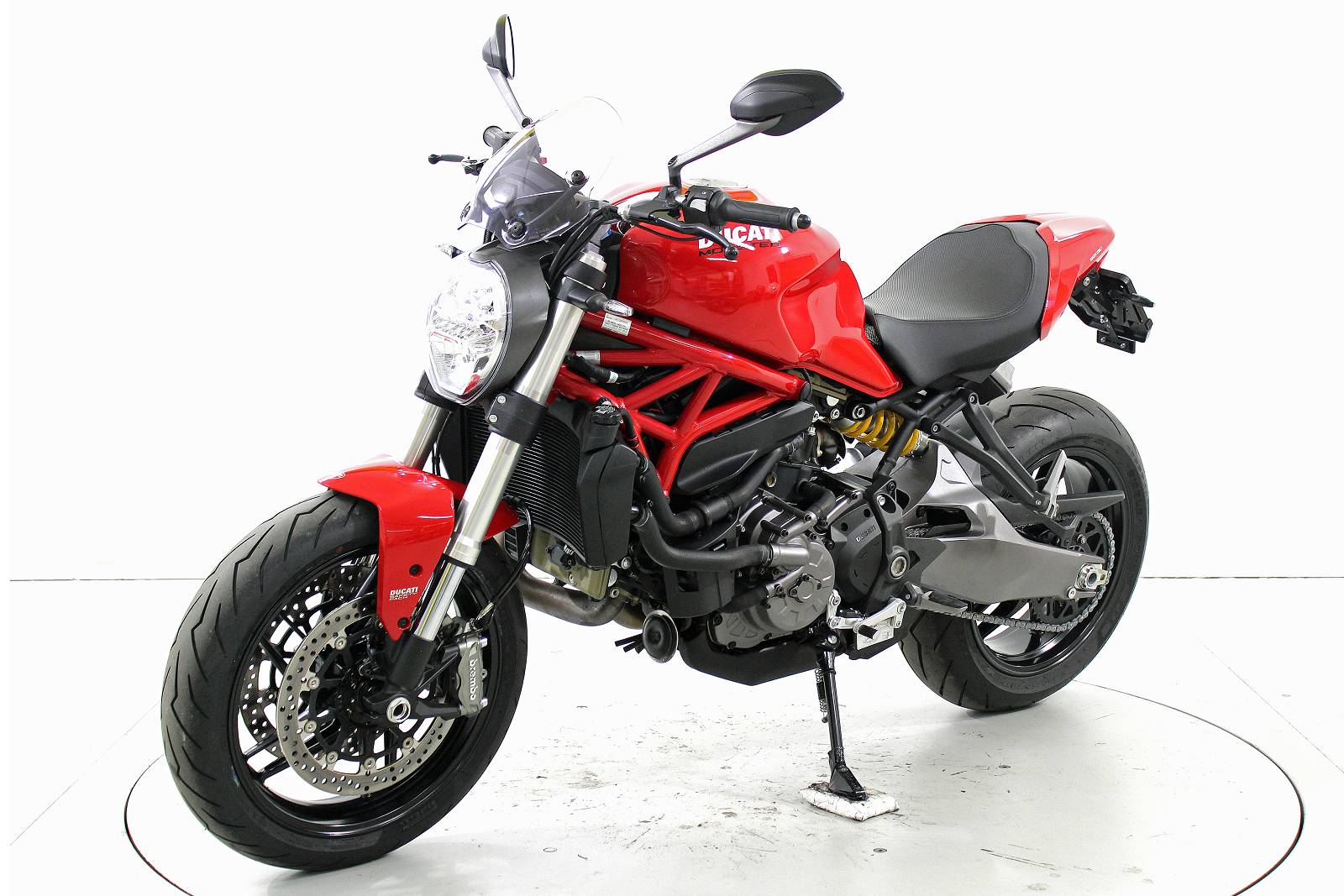 DUCATI Monster 821 ABS-showroom-element-2