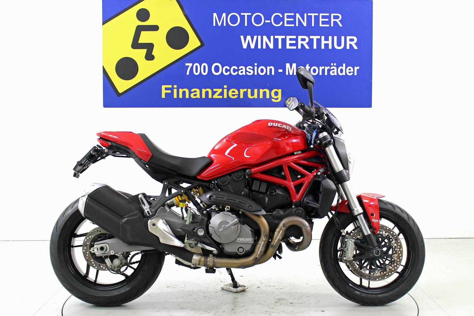 DUCATI Monster 821 ABS