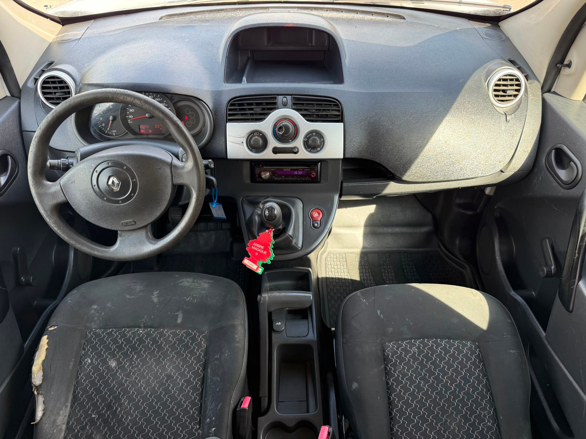 RENAULT Kangoo 1.6 90-image-8
