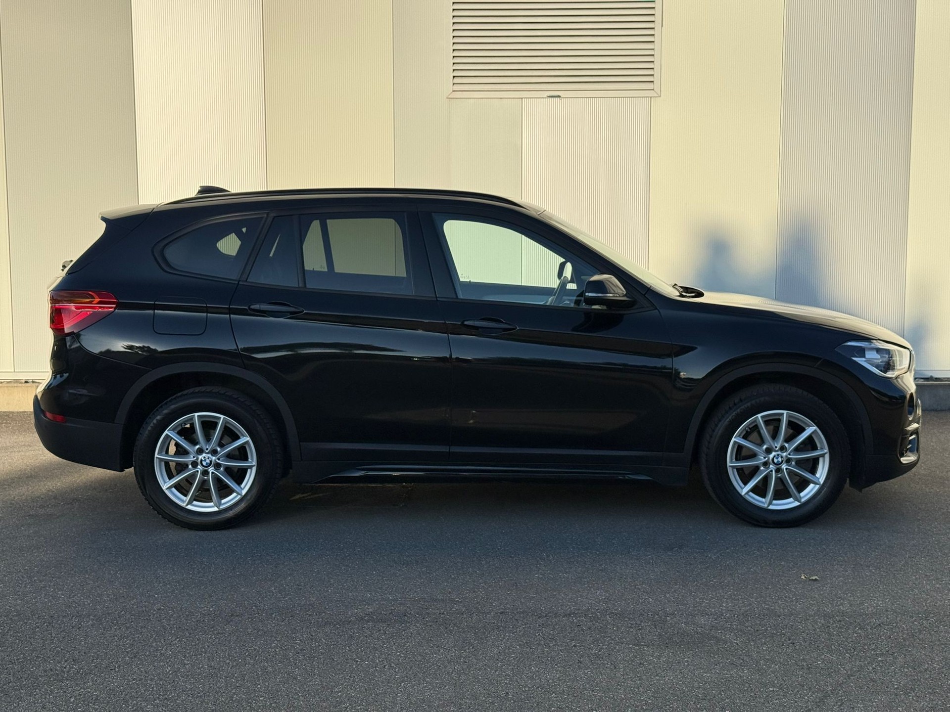 BMW X1 sDrive 18i xLine Steptronic DSK-image-6
