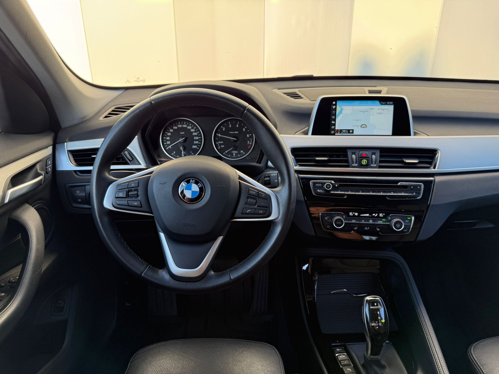 BMW X1 sDrive 18i xLine Steptronic DSK-image-10