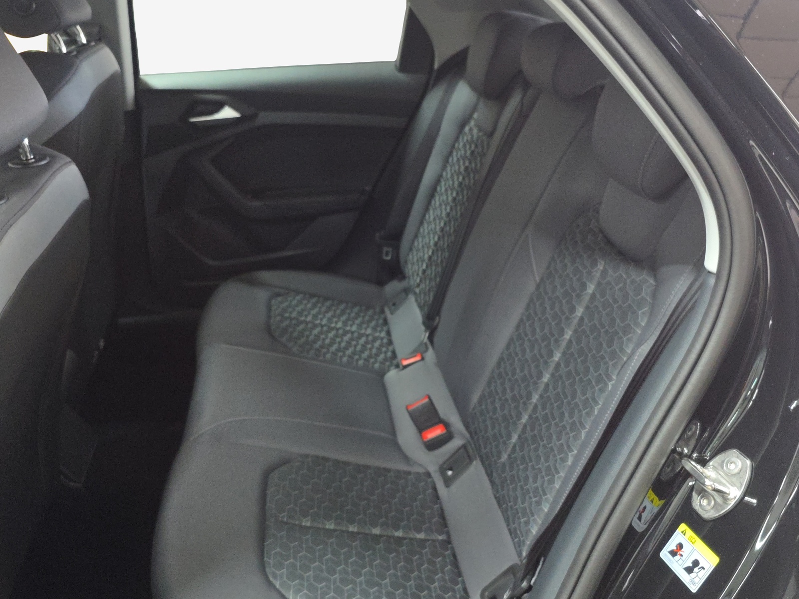 AUDI A1 Sportback 30 TFSI Attraction S-tronic-image-27