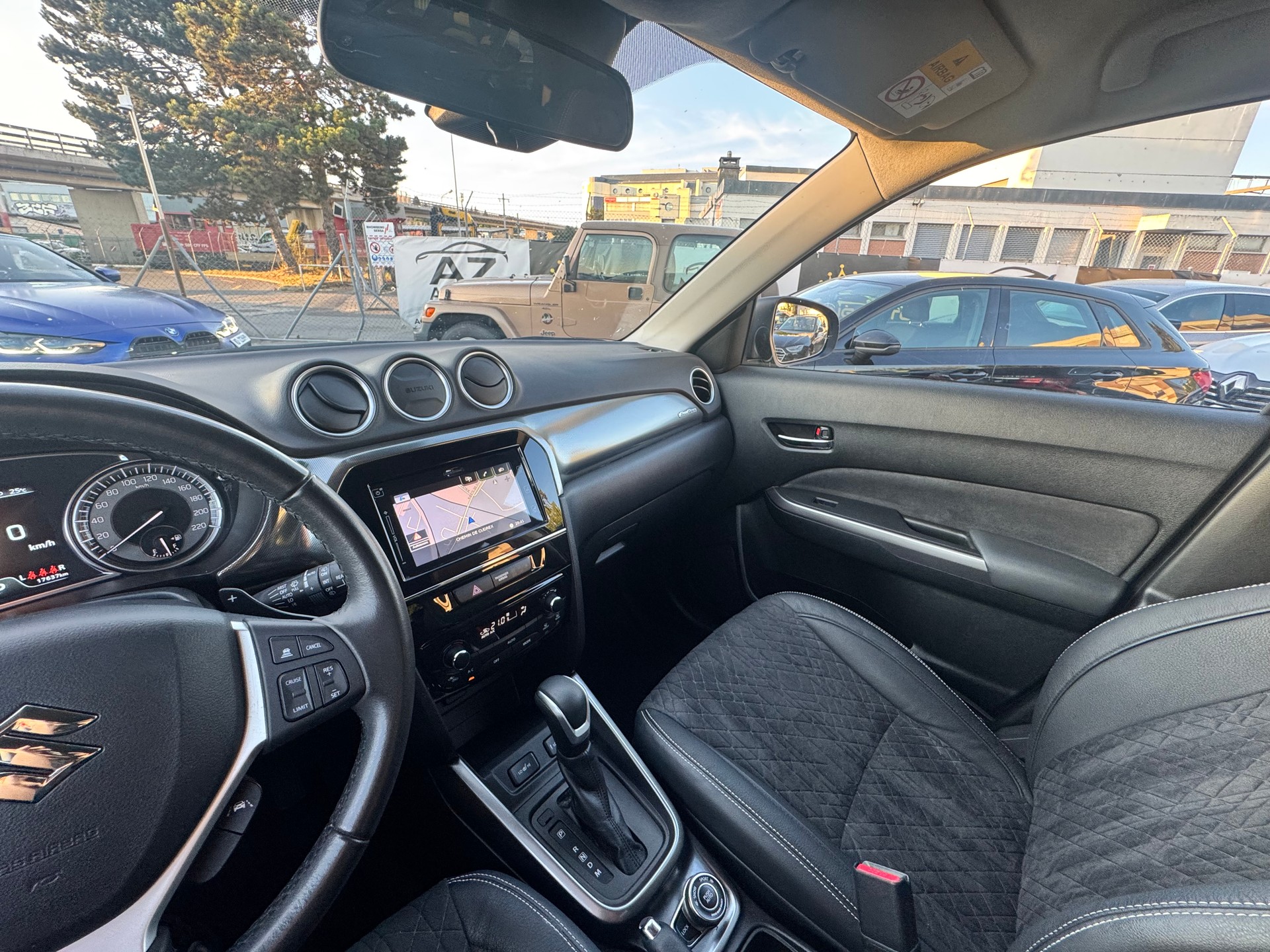 SUZUKI Vitara 1.5 Hybrid Edition 35 Top 4x4 AGS-image-20