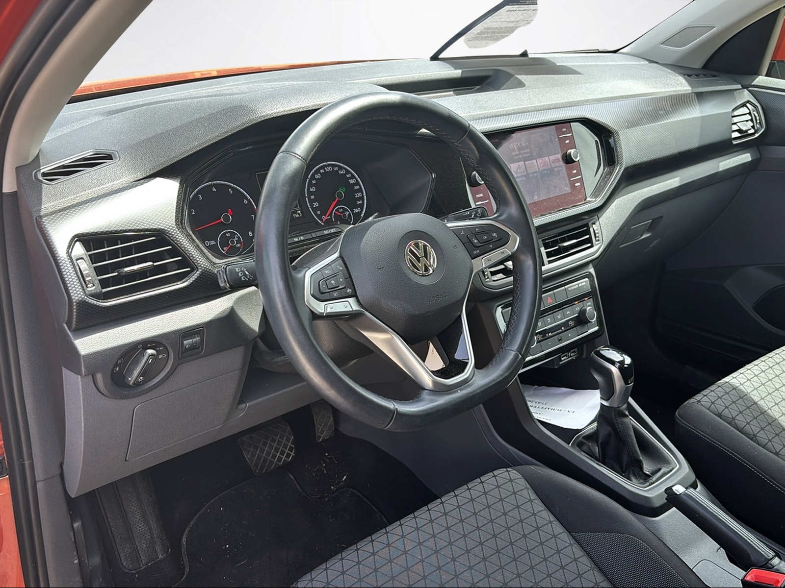 VW T-Cross 1.0 TSI Life DSG-image-7