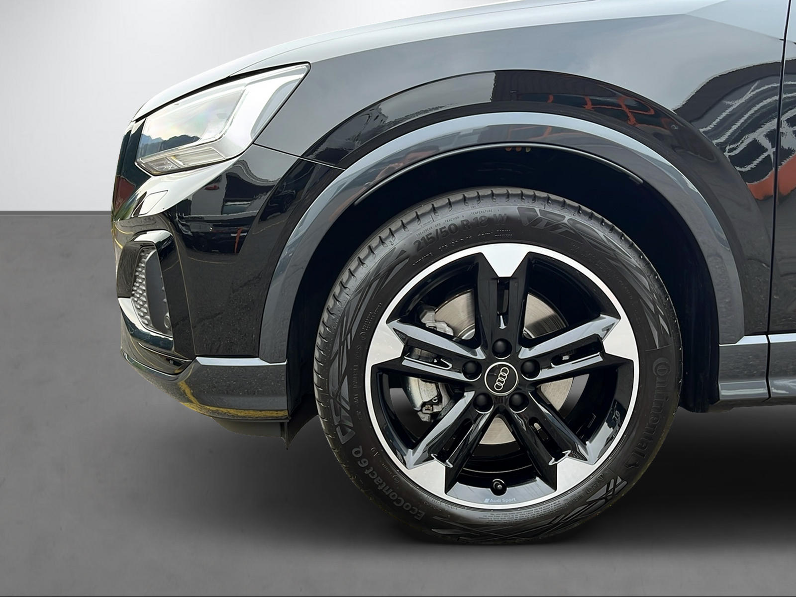 AUDI Q2 2.0 40 TFSI Advanced quattro S-Tronic-image-4