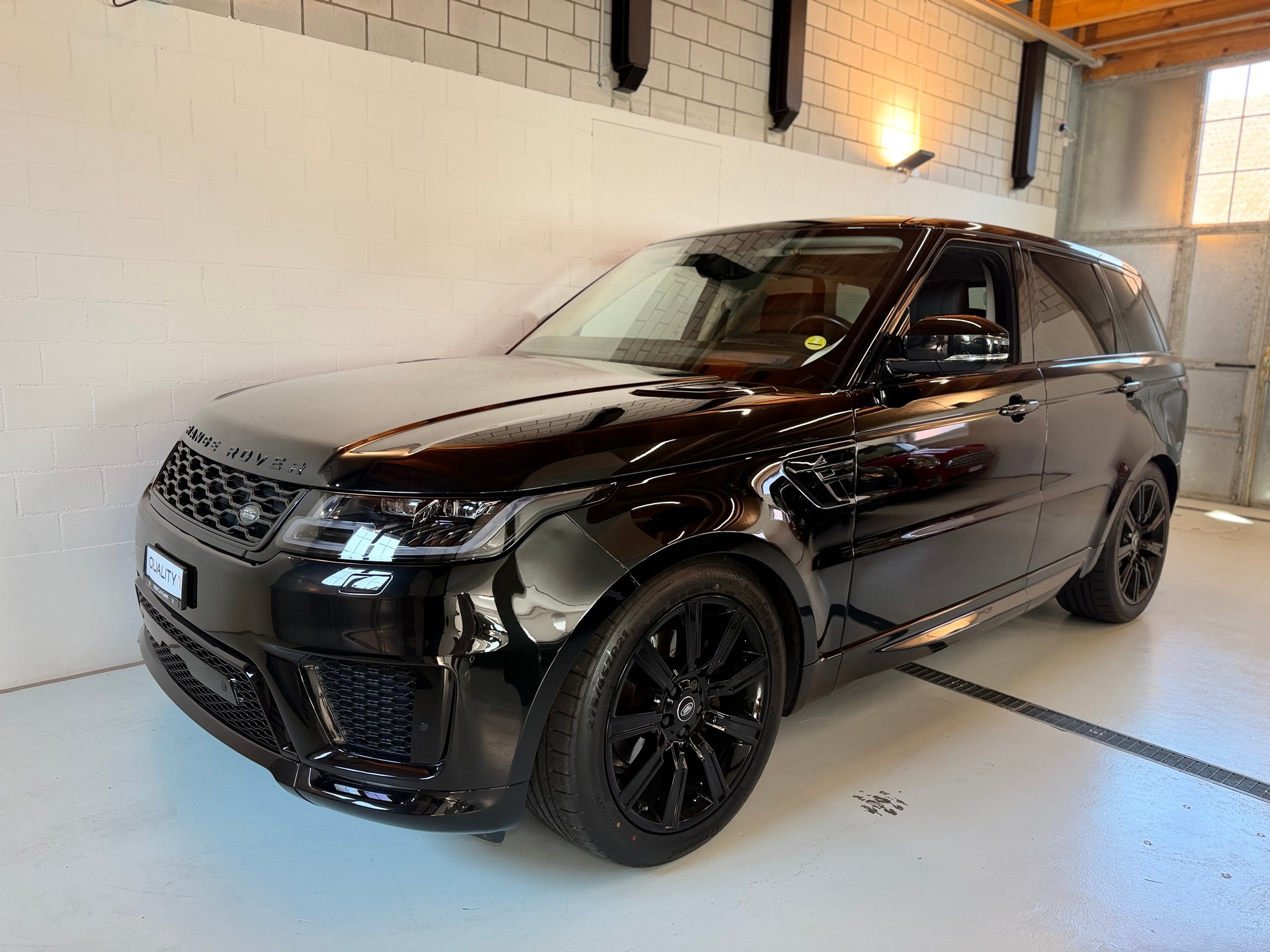 LAND ROVER Range Rover Sport 3.0 TDV6 HSE Dynamic Automatic-image-0